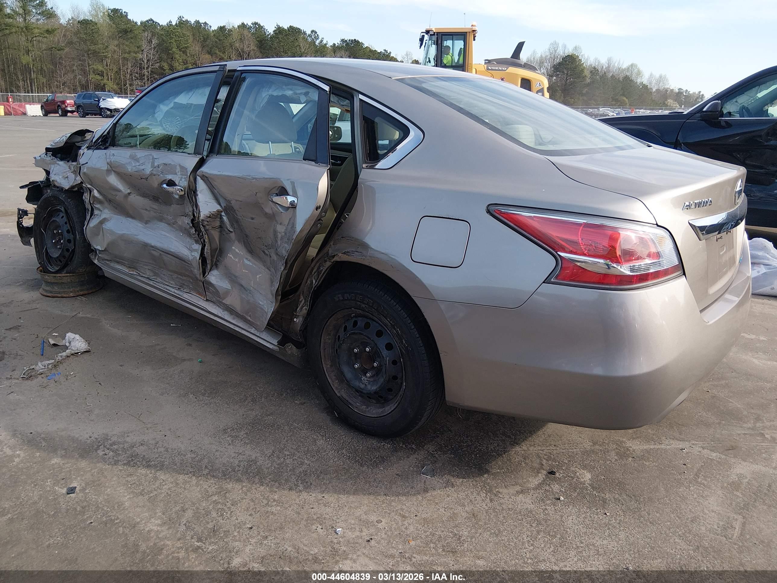 NISSAN ALTIMA image 3