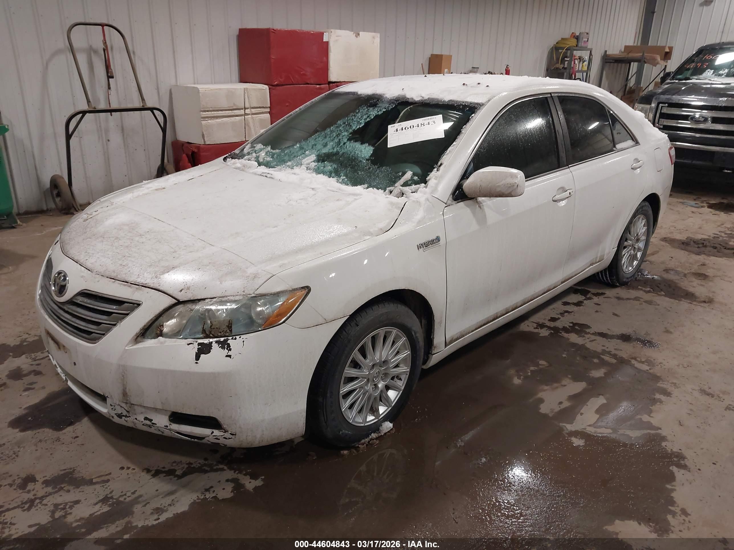 TOYOTA CAMRY image 2