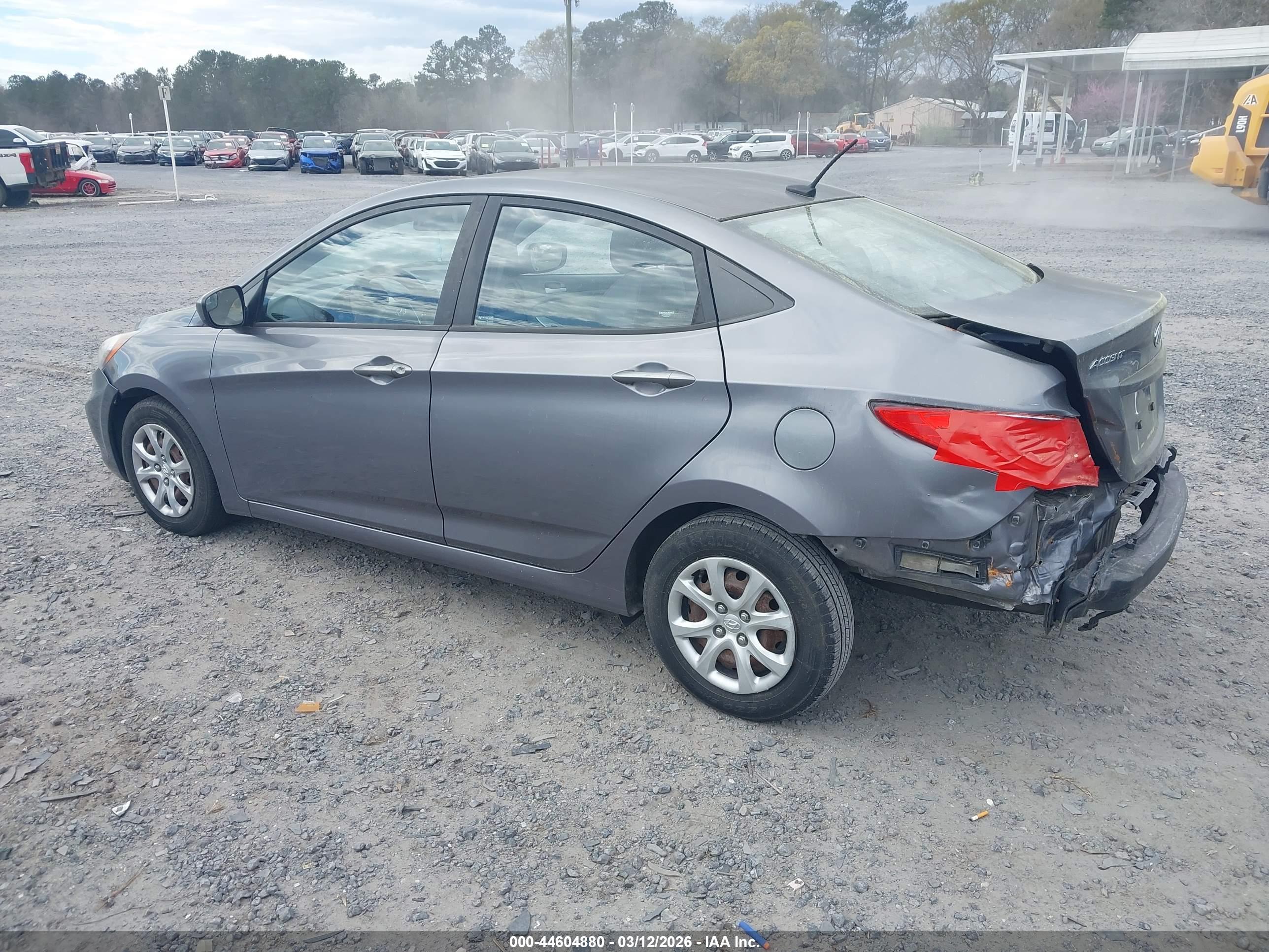 HYUNDAI ACCENT image 3