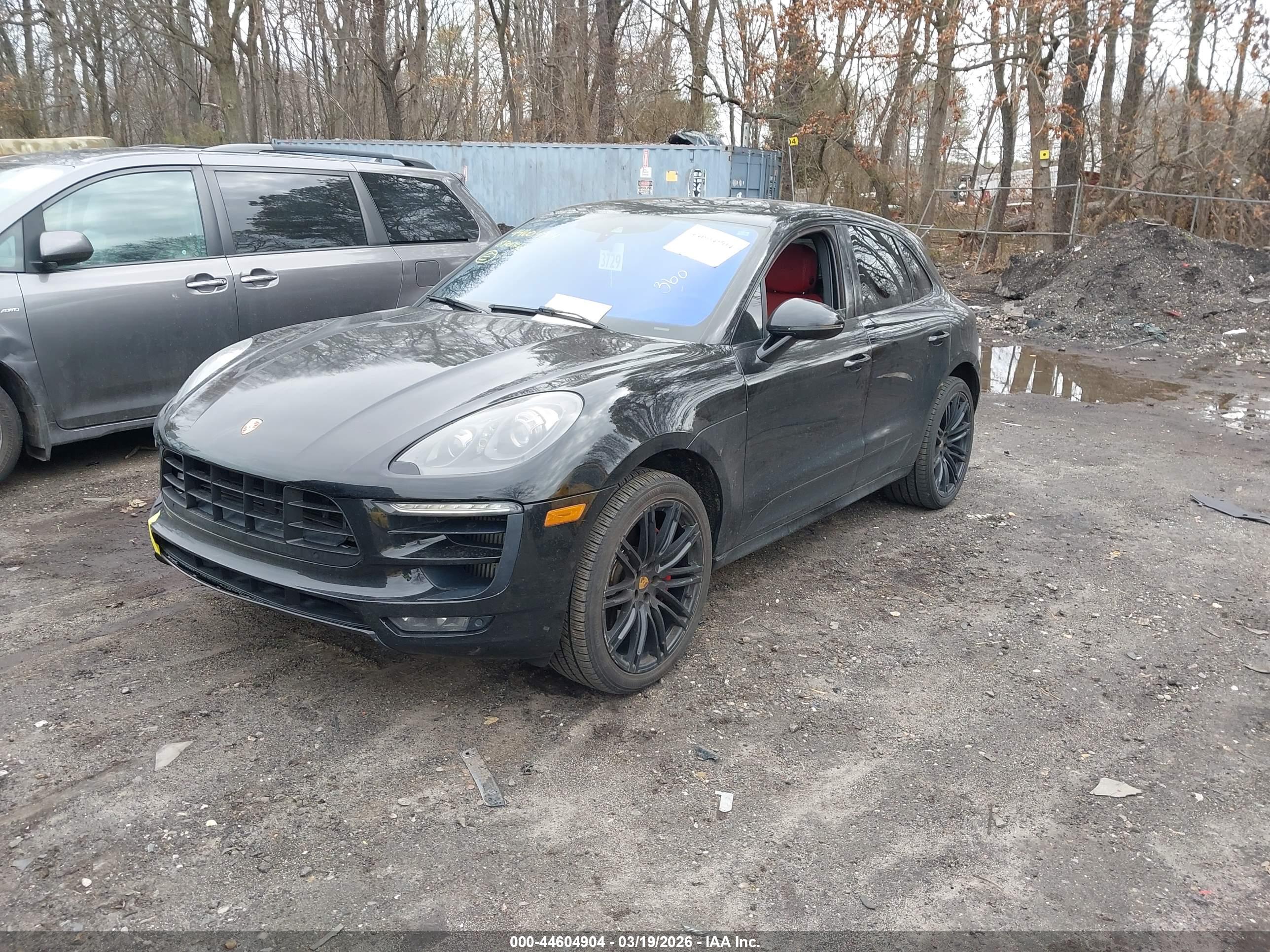PORSCHE MACAN image 2