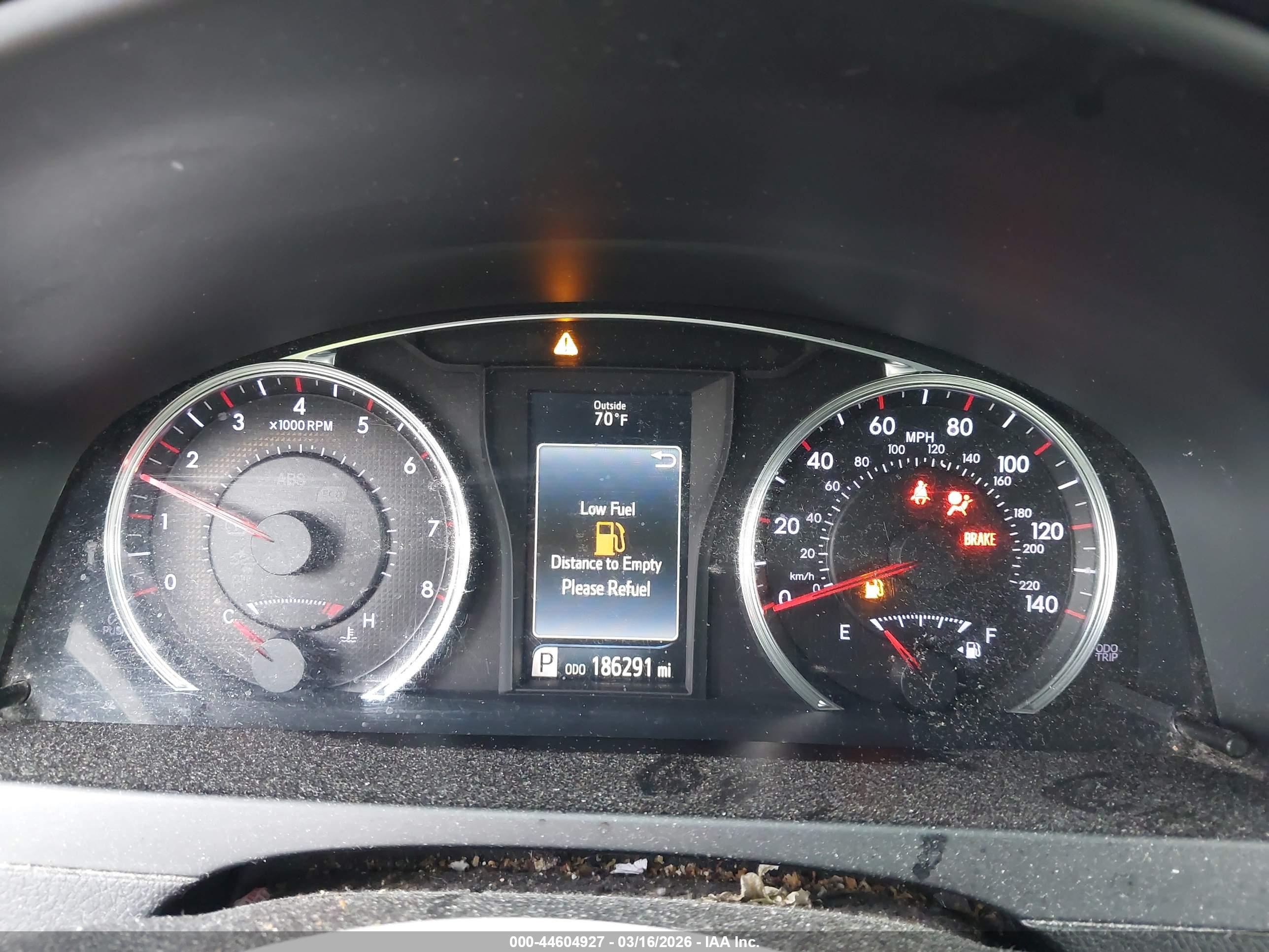 TOYOTA CAMRY image 7