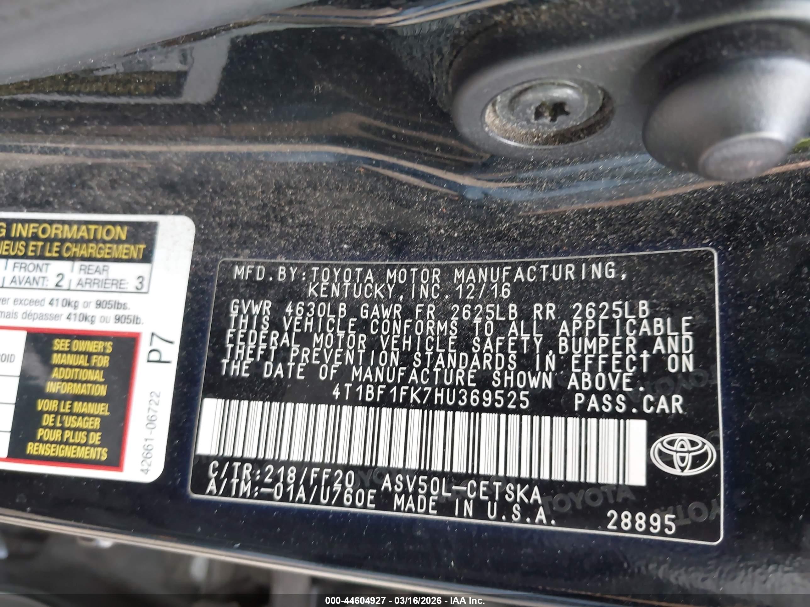 TOYOTA CAMRY image 9