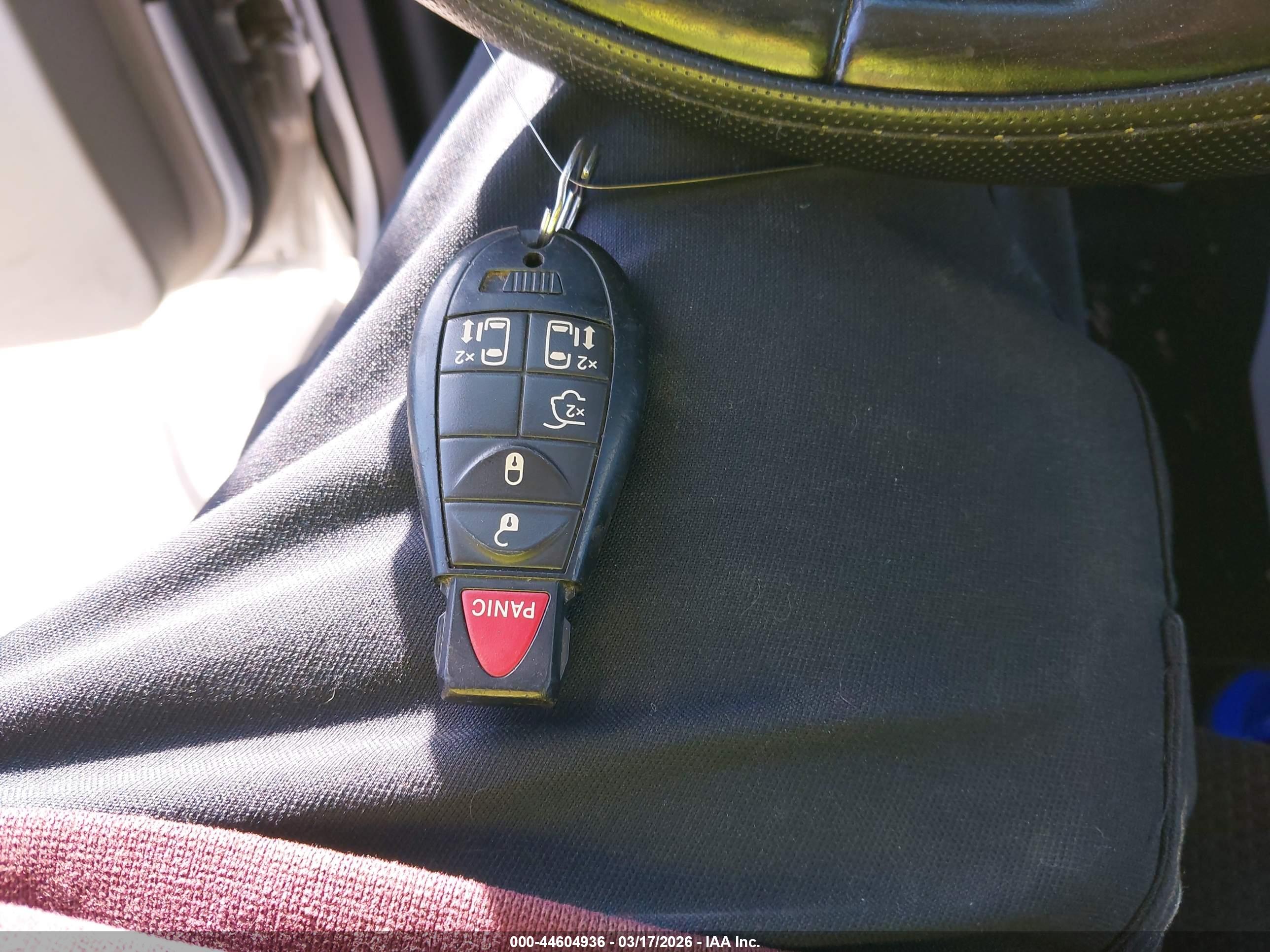 CHRYSLER TOWN image 11
