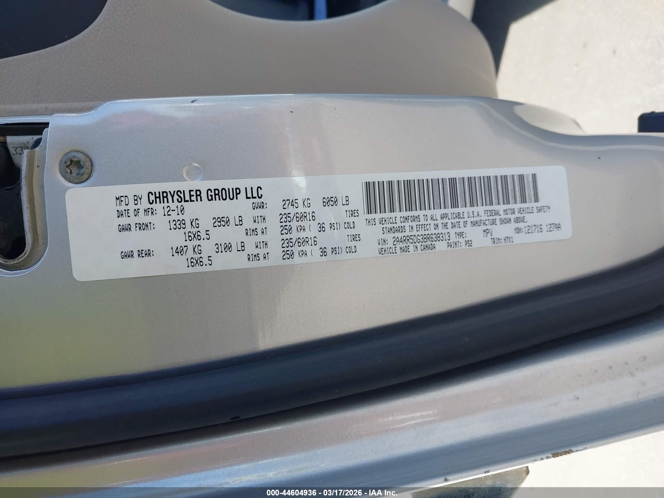 CHRYSLER TOWN image 9