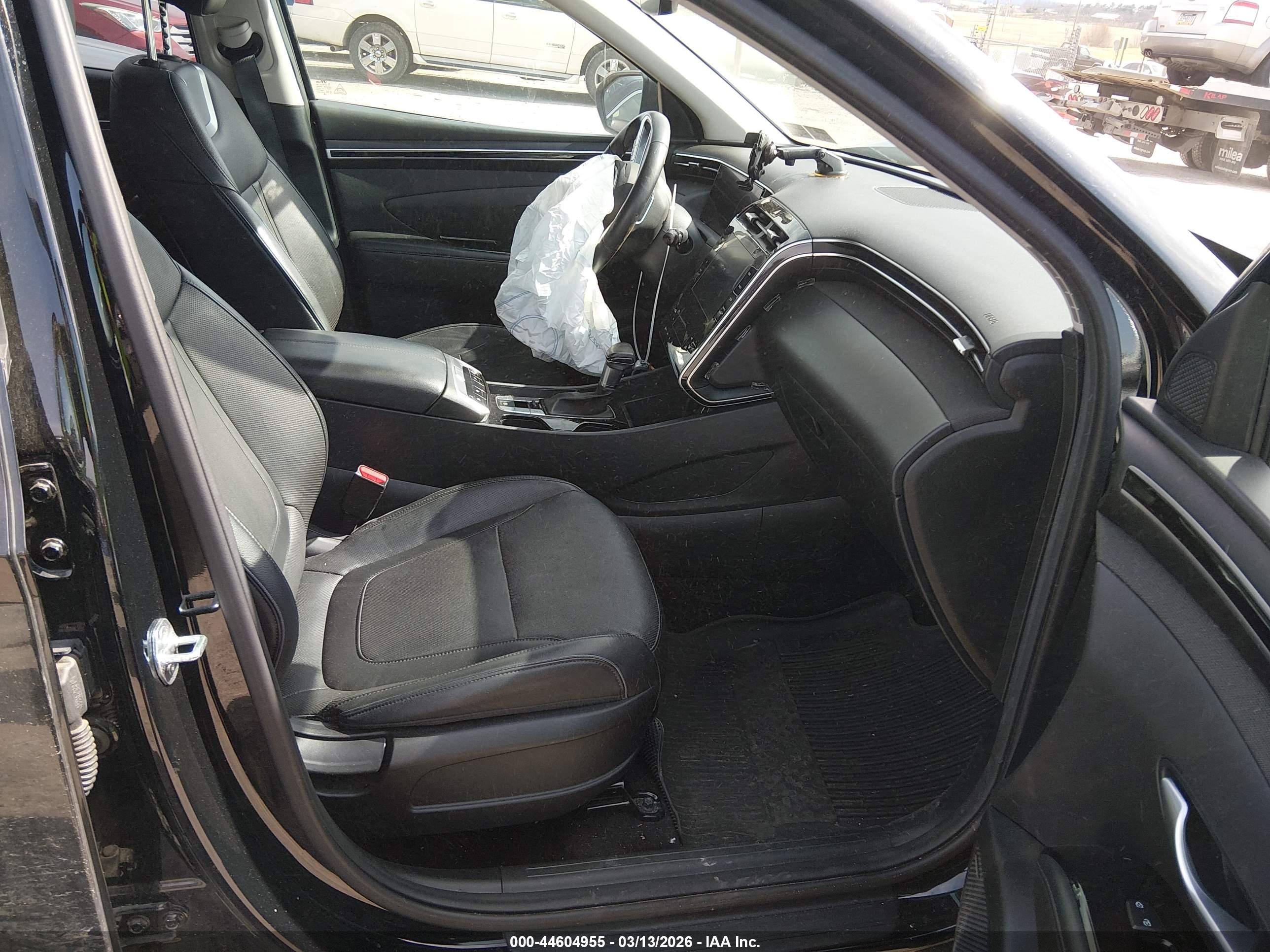 HYUNDAI TUCSON image 5