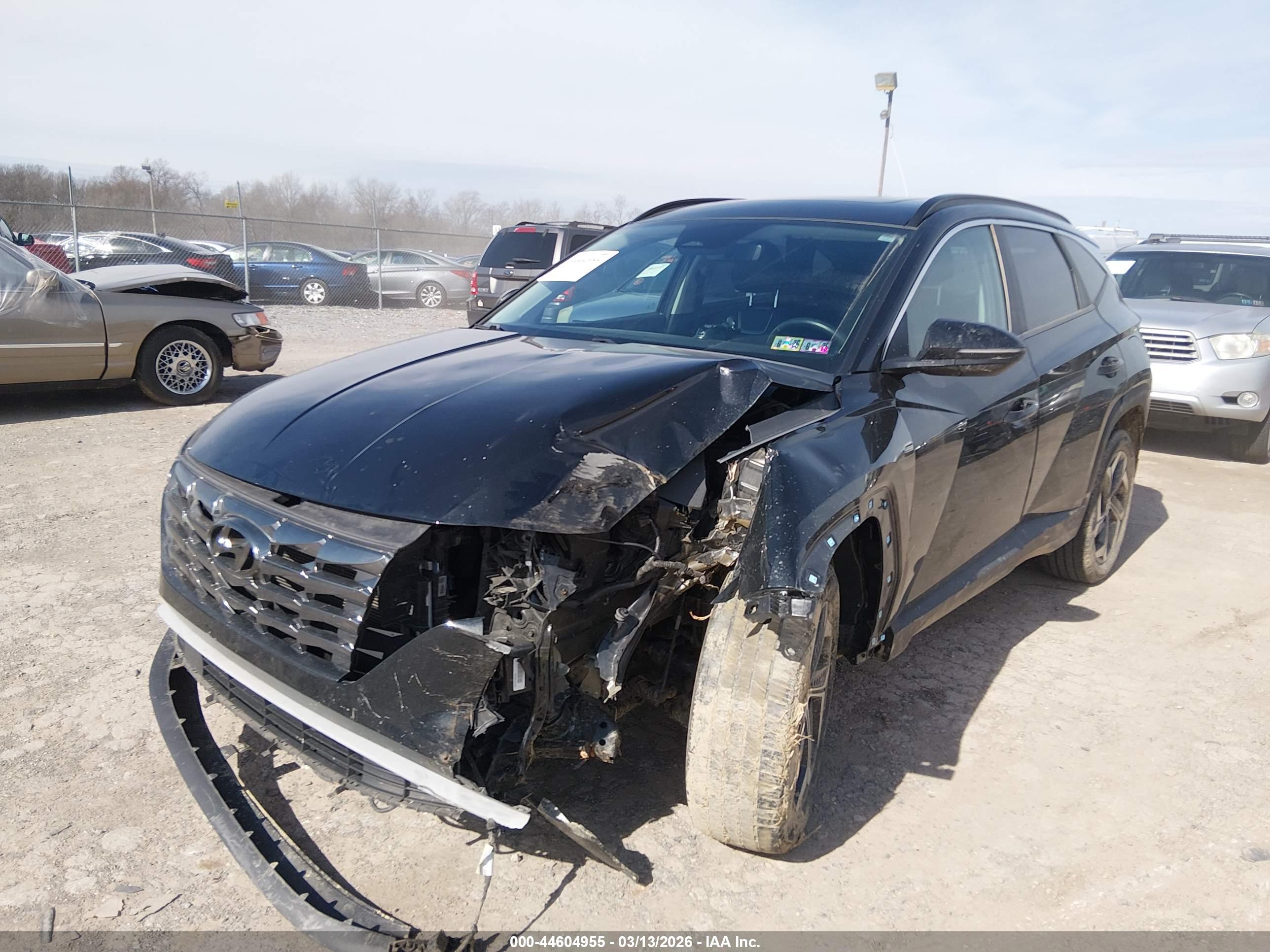 HYUNDAI TUCSON image 6