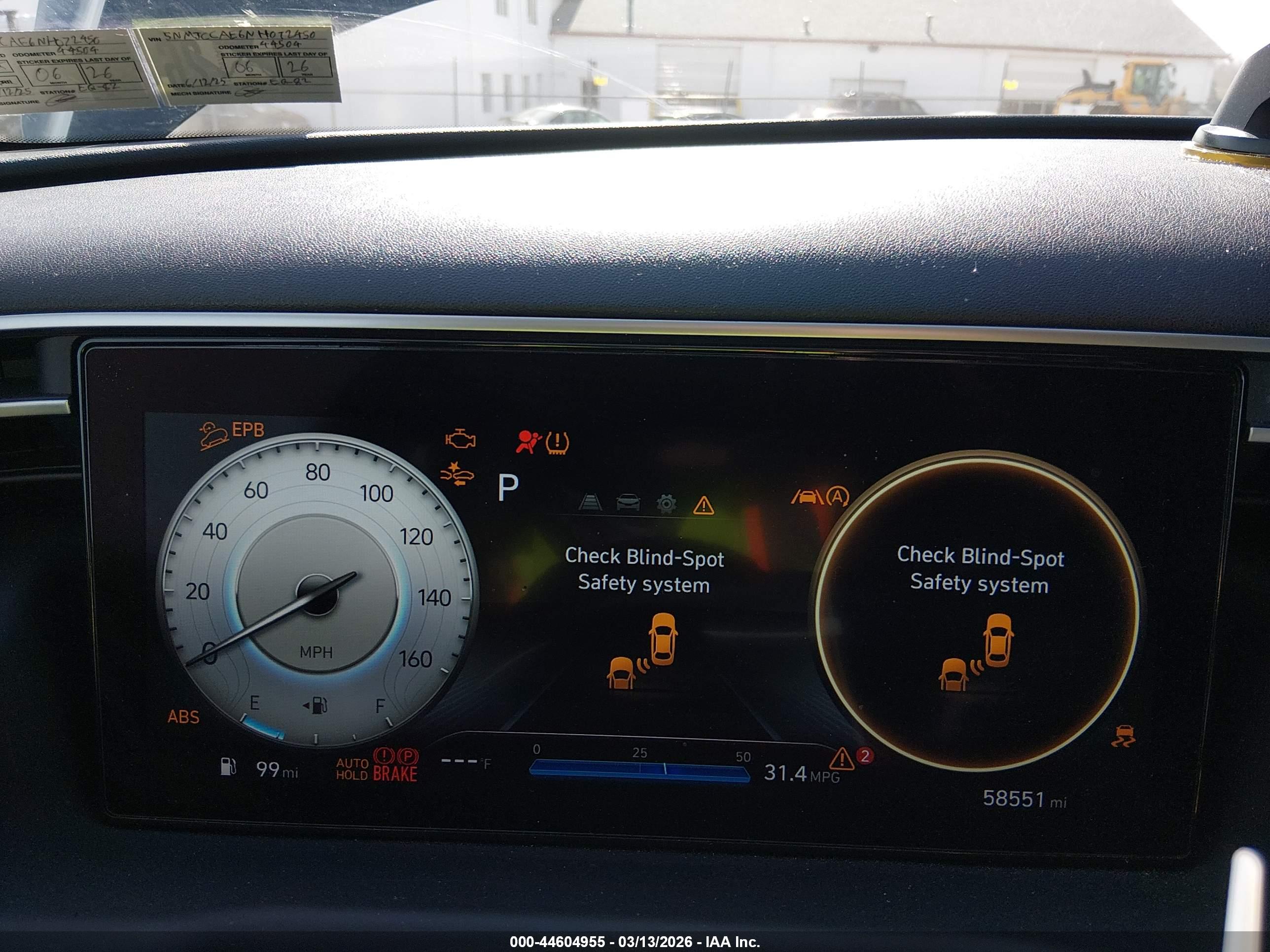 HYUNDAI TUCSON image 7