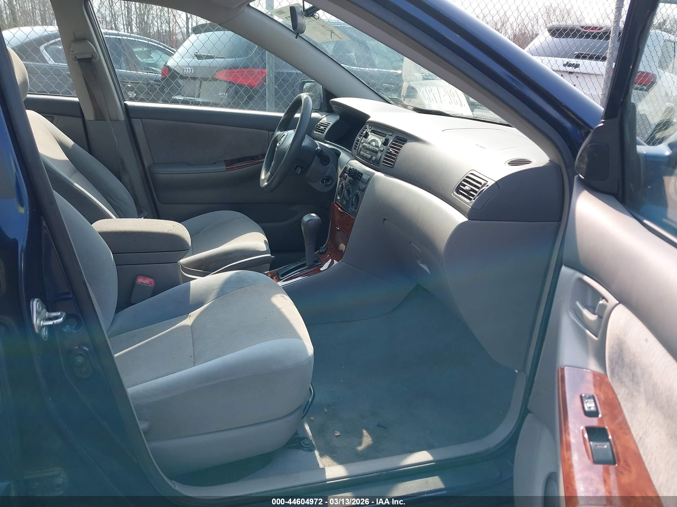 TOYOTA COROLLA image 5