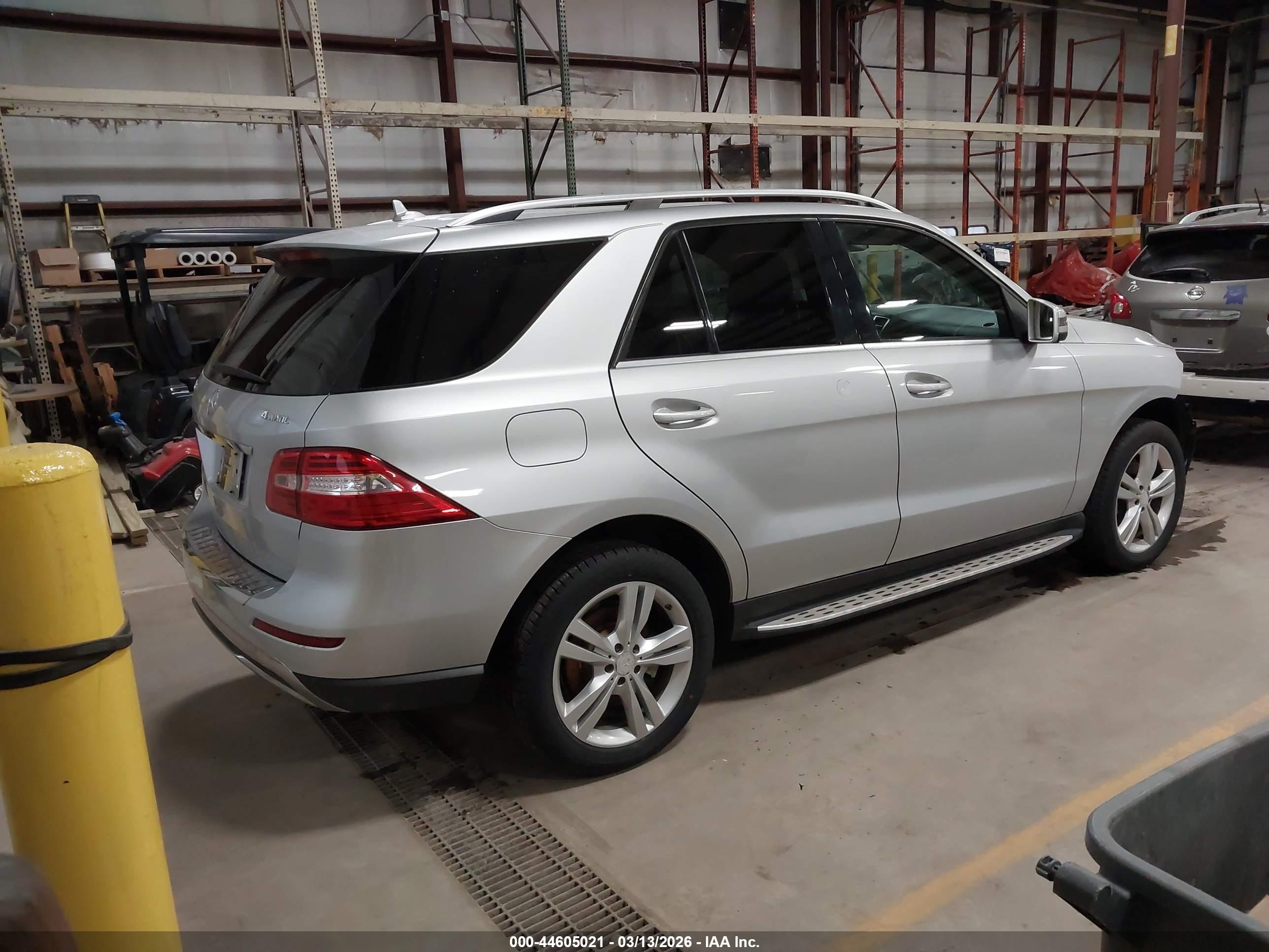 MERCEDES-BENZ ML image 4