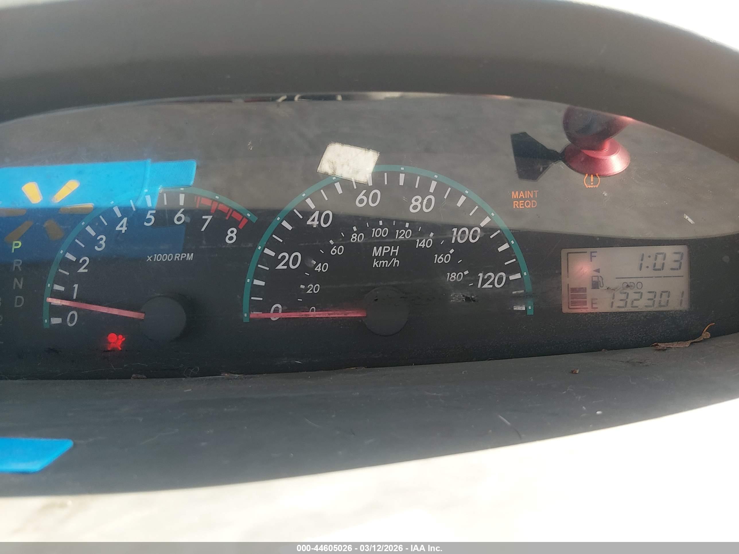 TOYOTA YARIS image 7