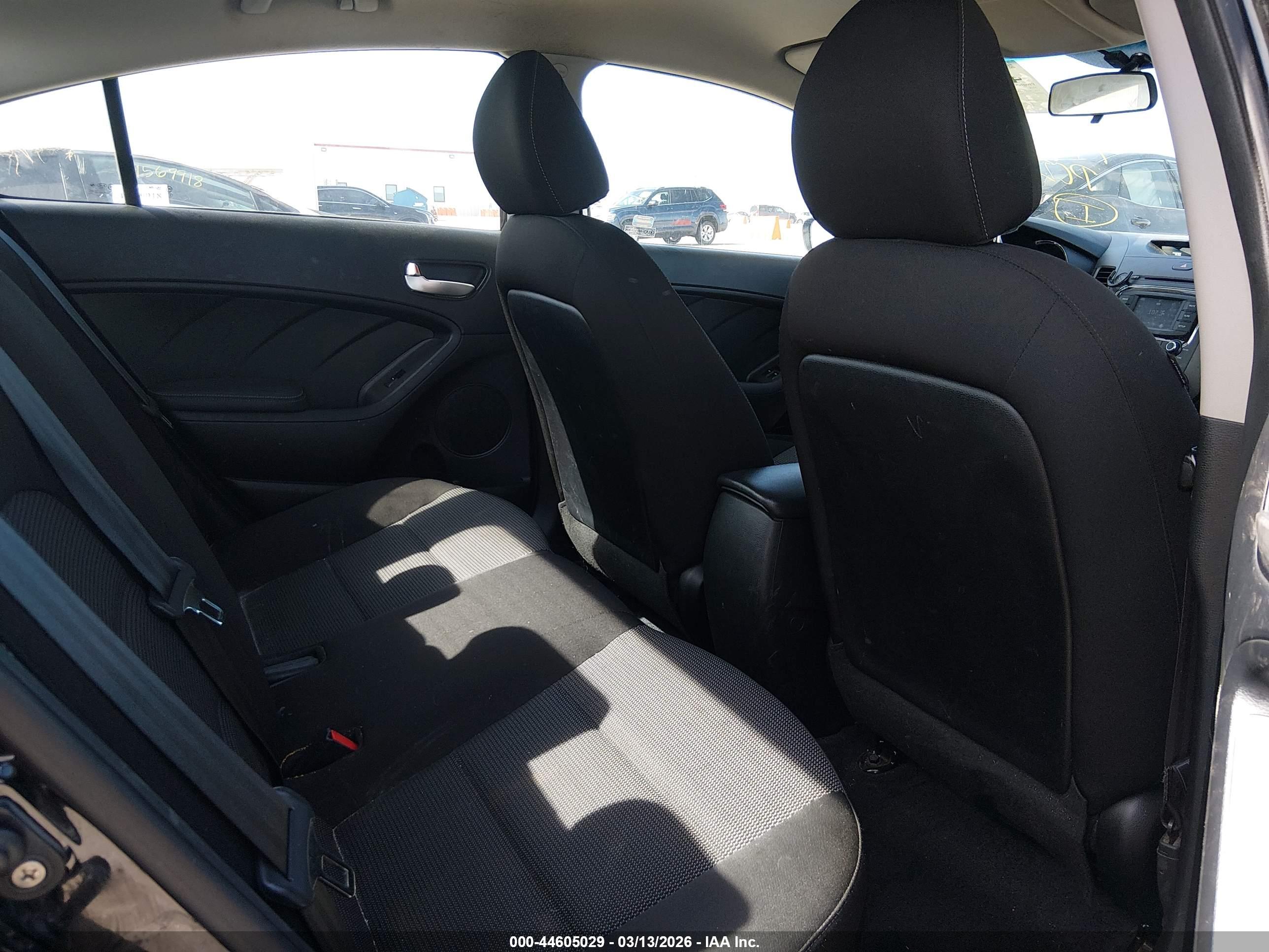 KIA FORTE image 8