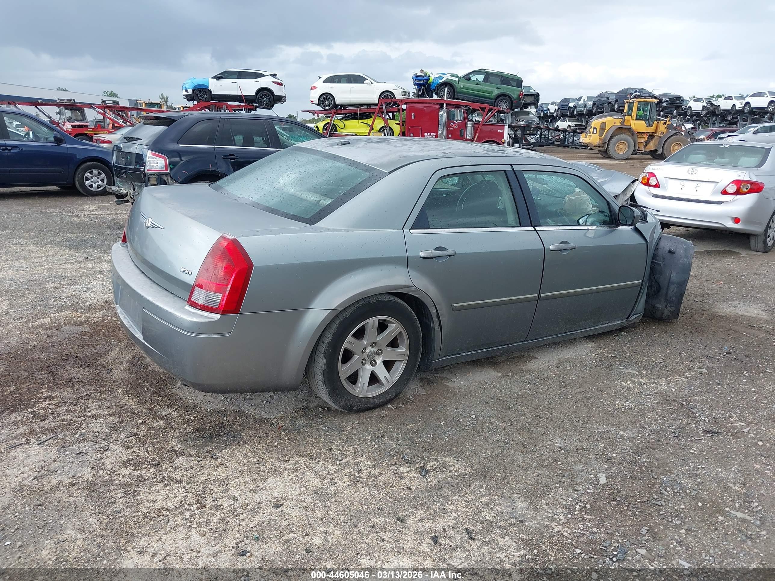 CHRYSLER 300 image 4