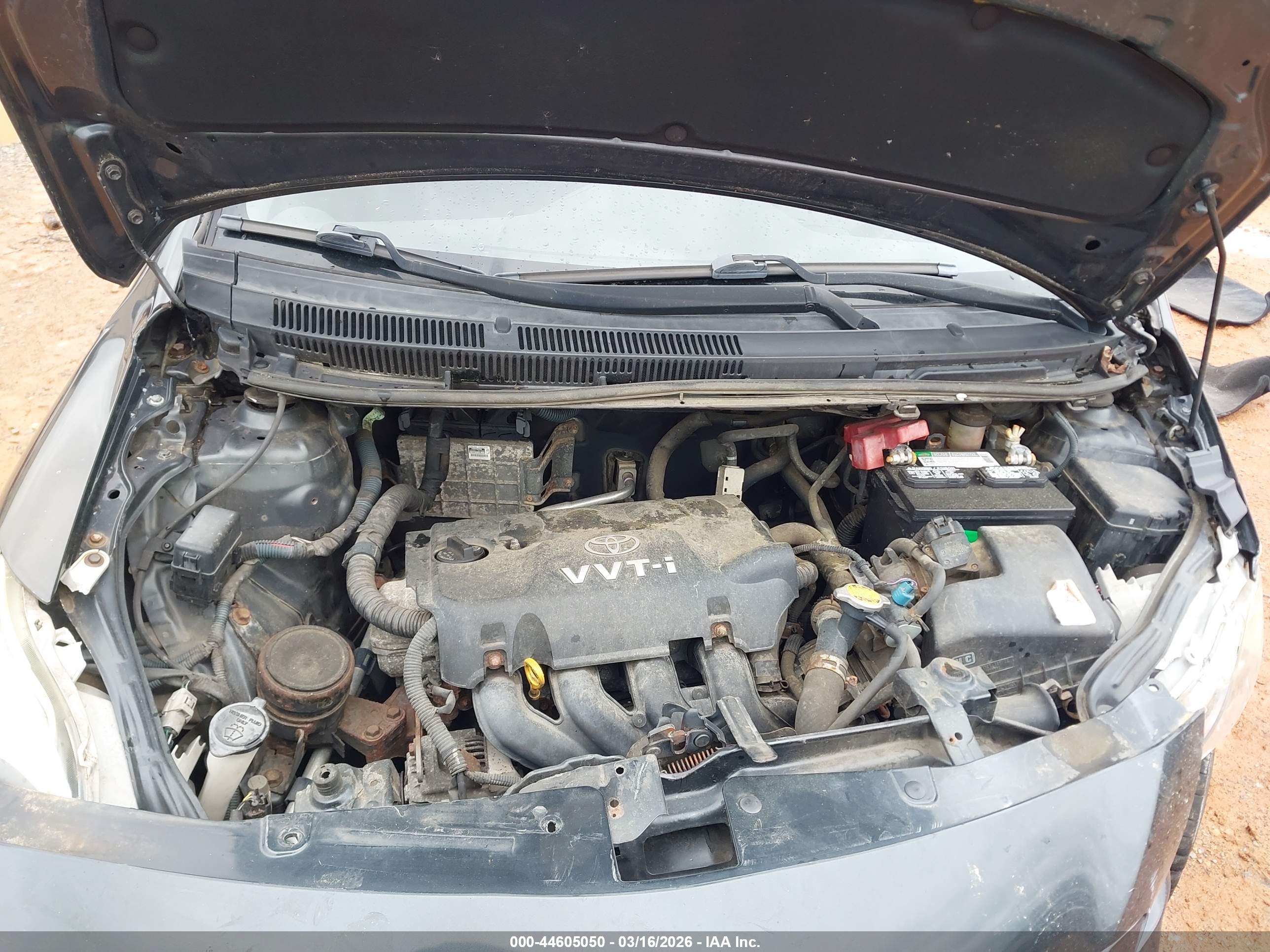 TOYOTA YARIS image 10