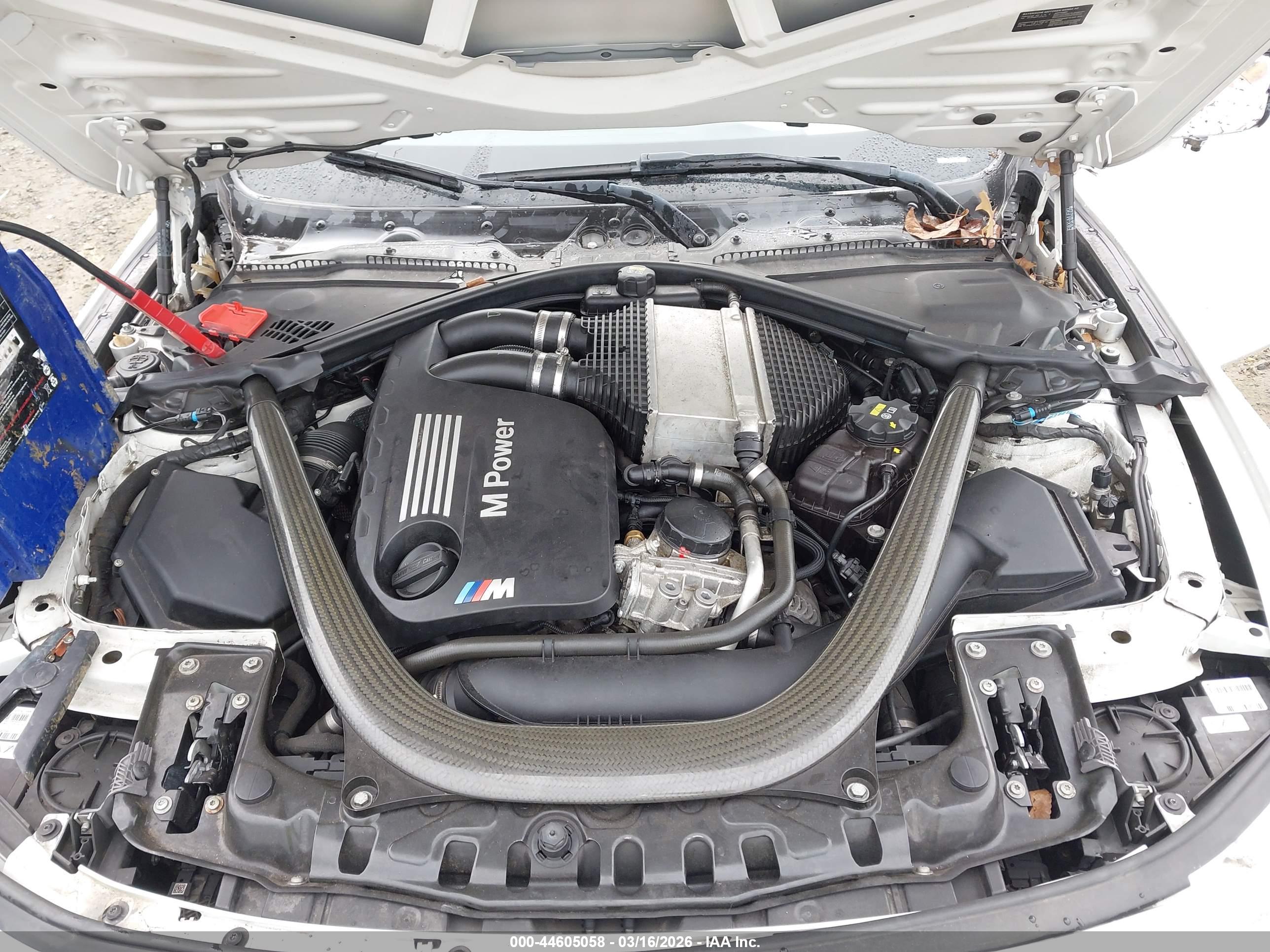 BMW M4 image 10