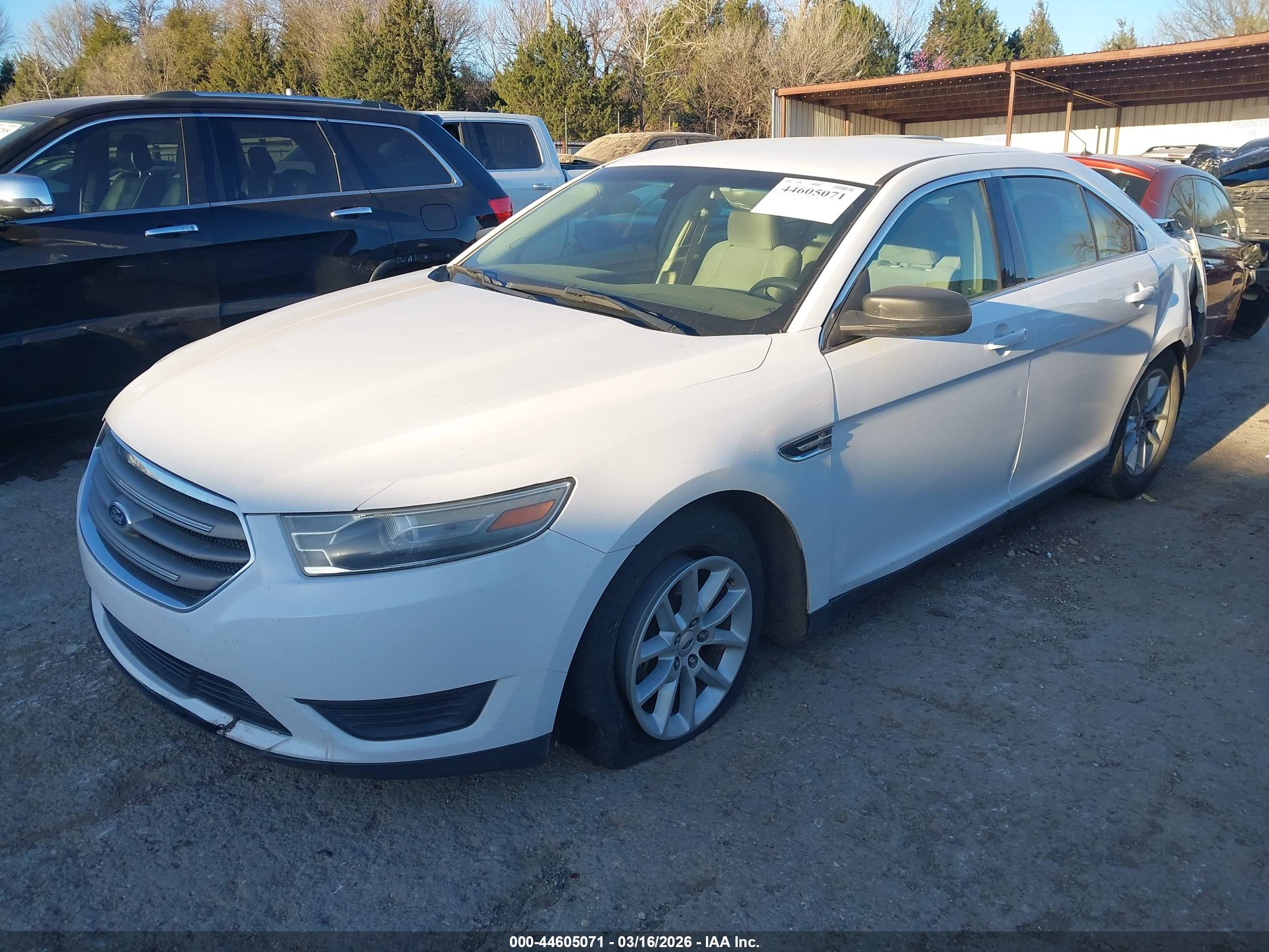 FORD TAURUS image 2