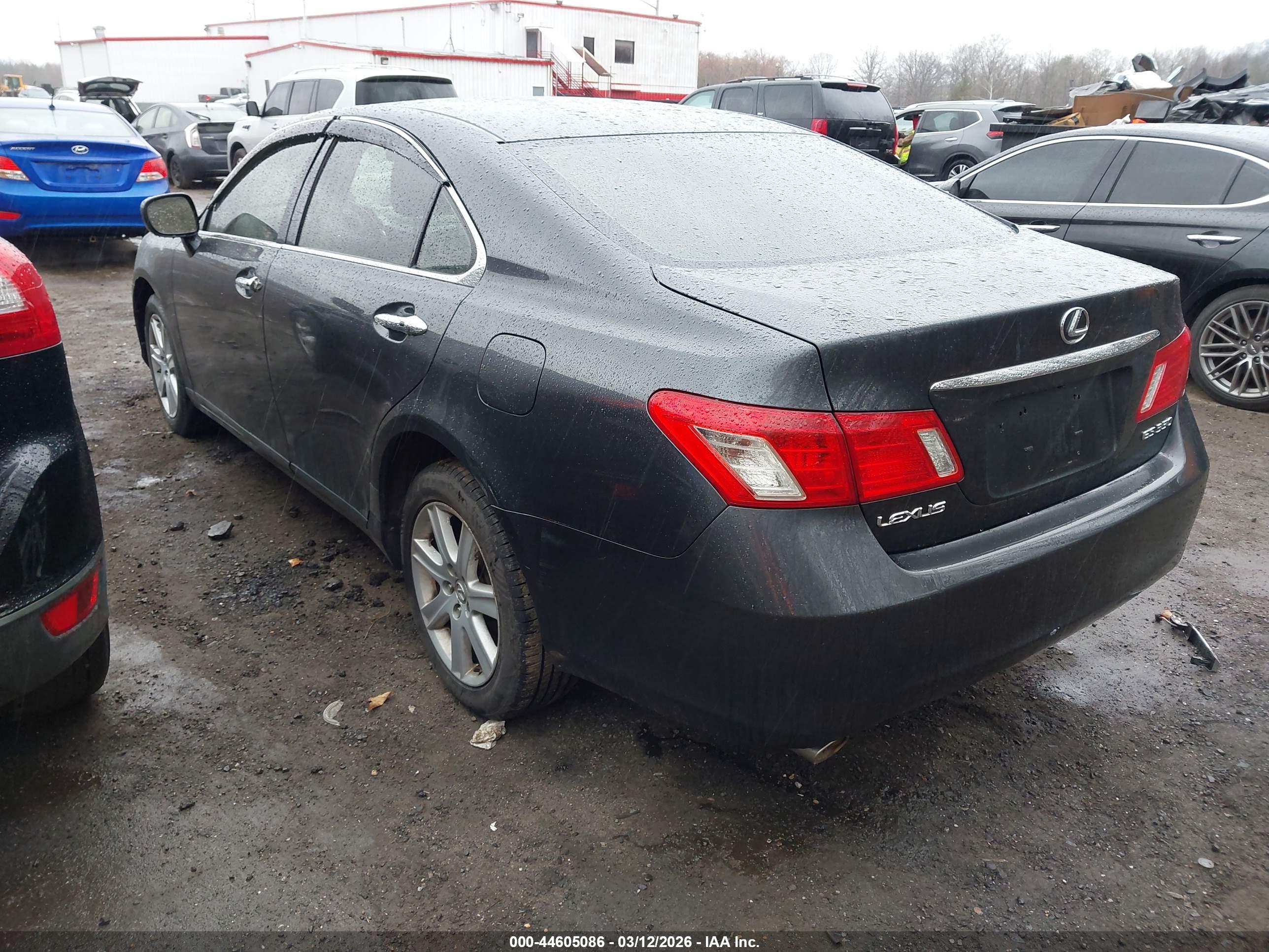 LEXUS ES image 3