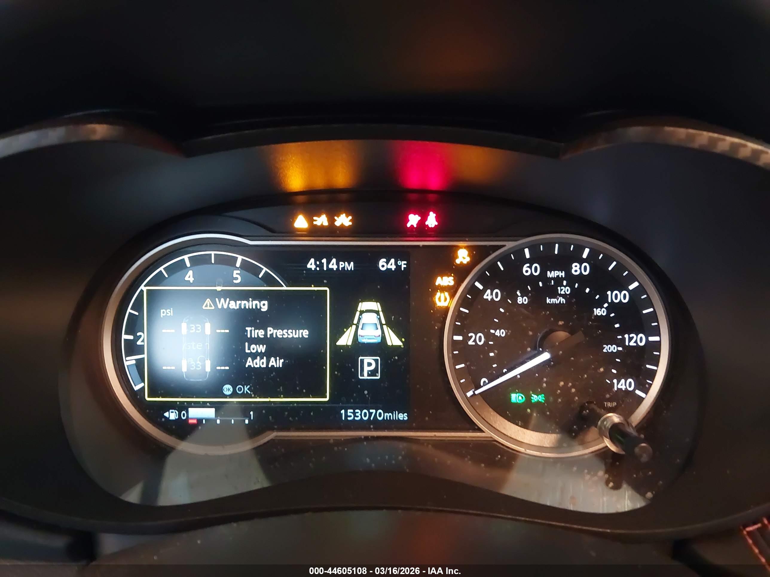 NISSAN VERSA image 7