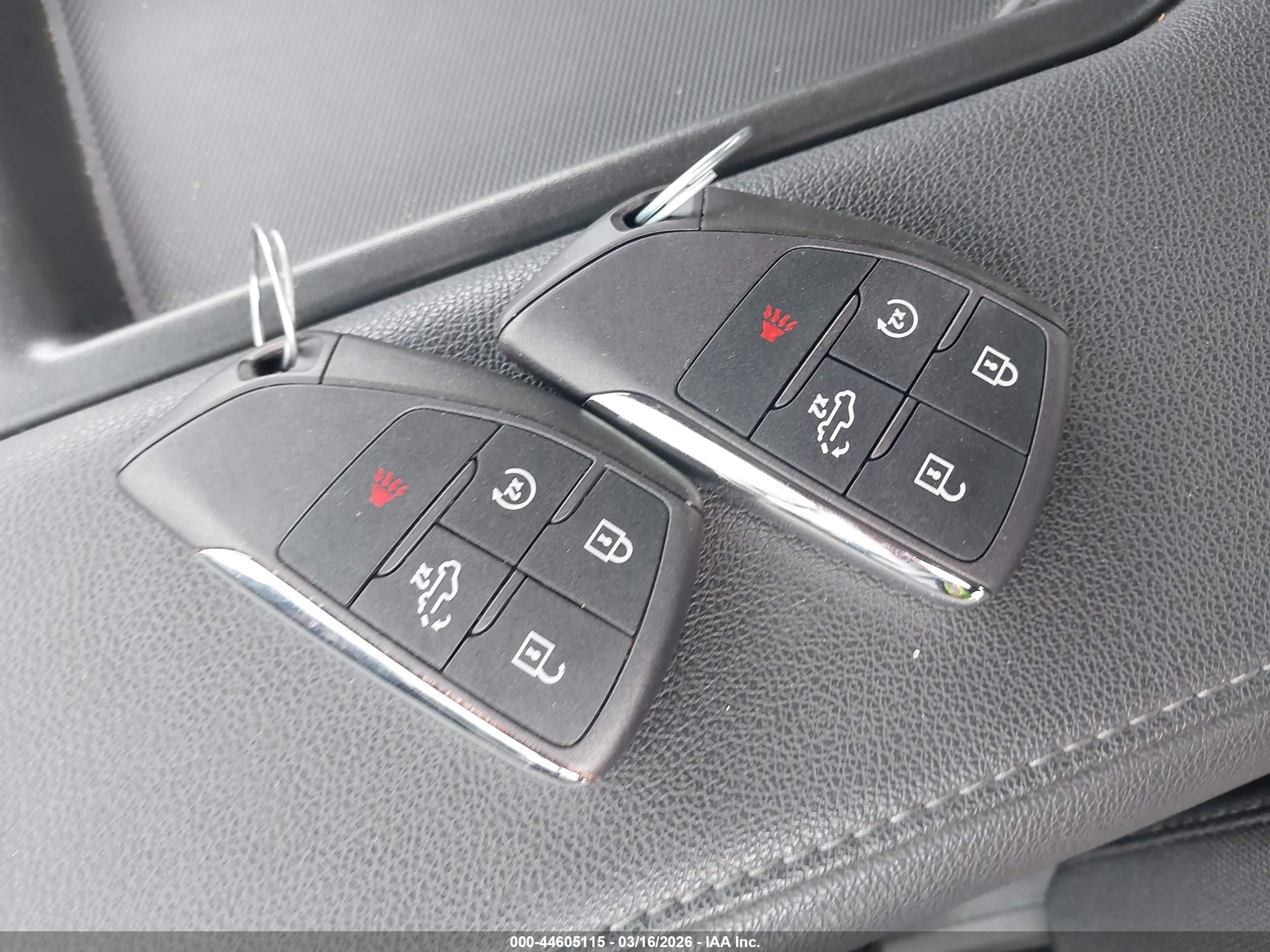 CHEVROLET SILVERADO image 11