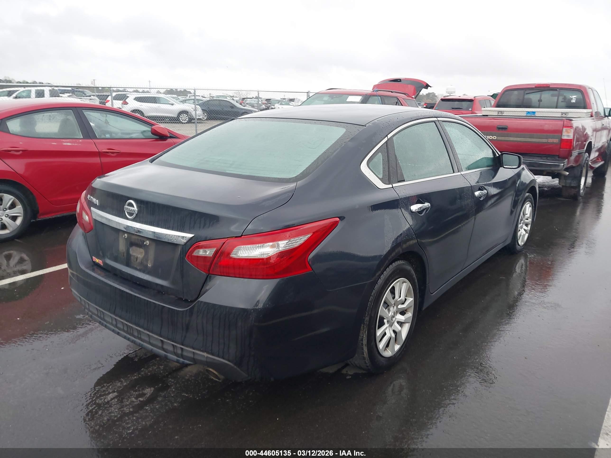 NISSAN ALTIMA image 4