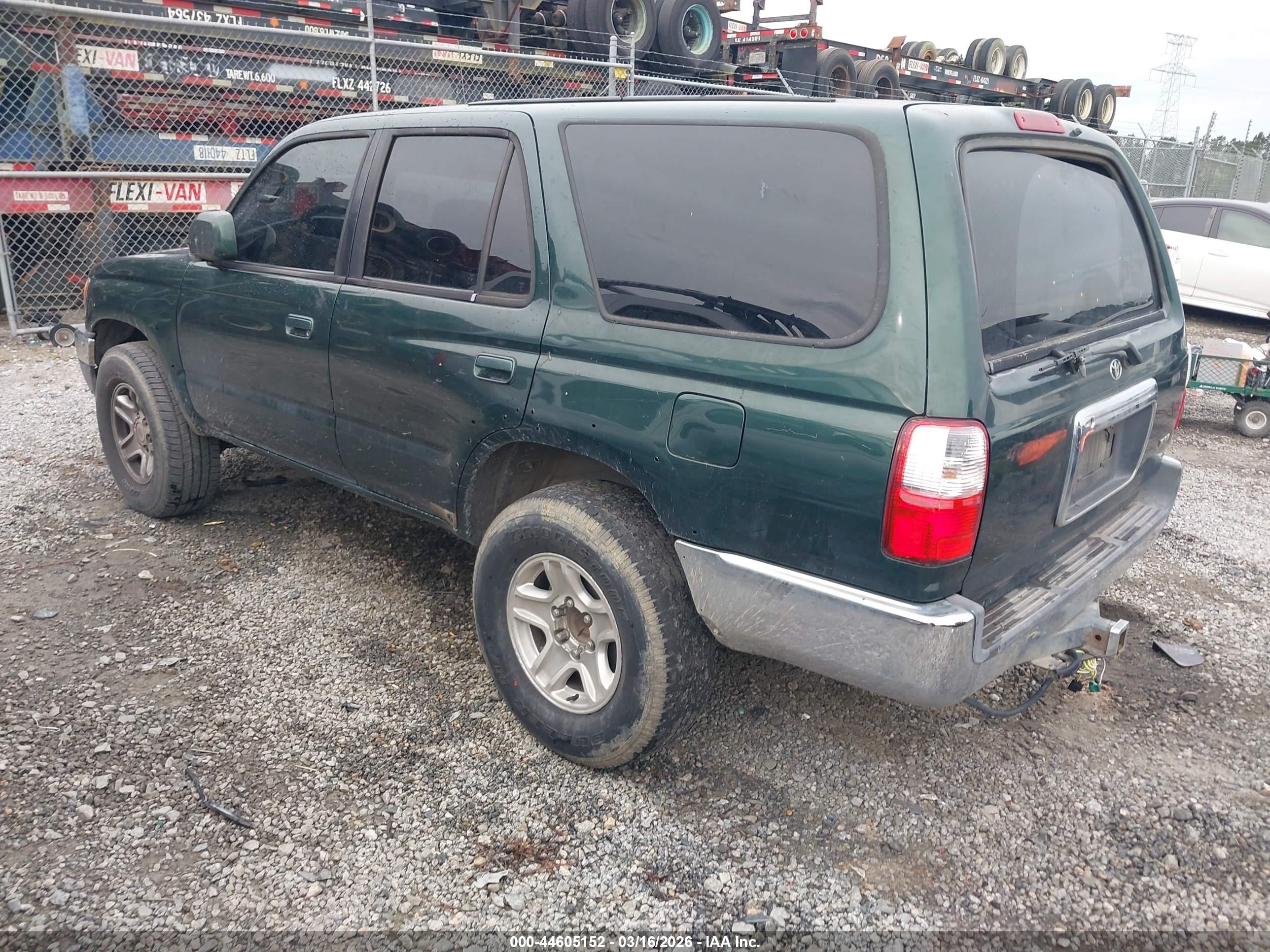 TOYOTA 4RUNNER image 3