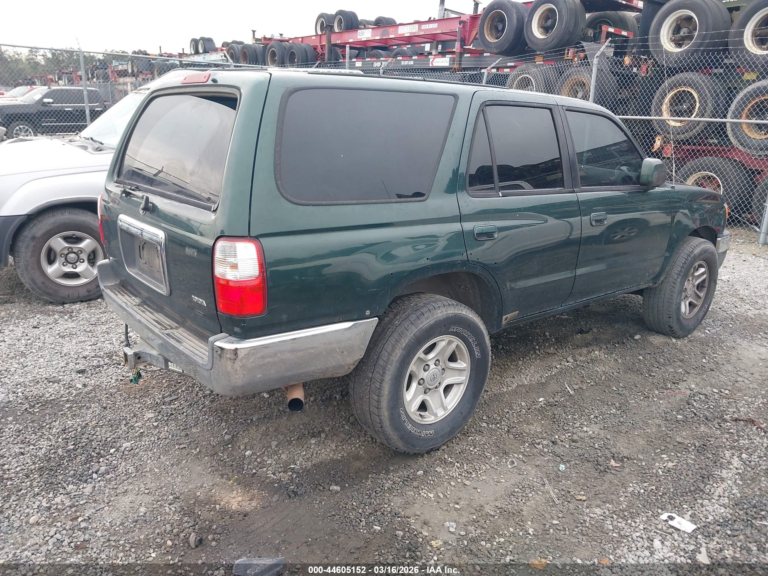 TOYOTA 4RUNNER image 4