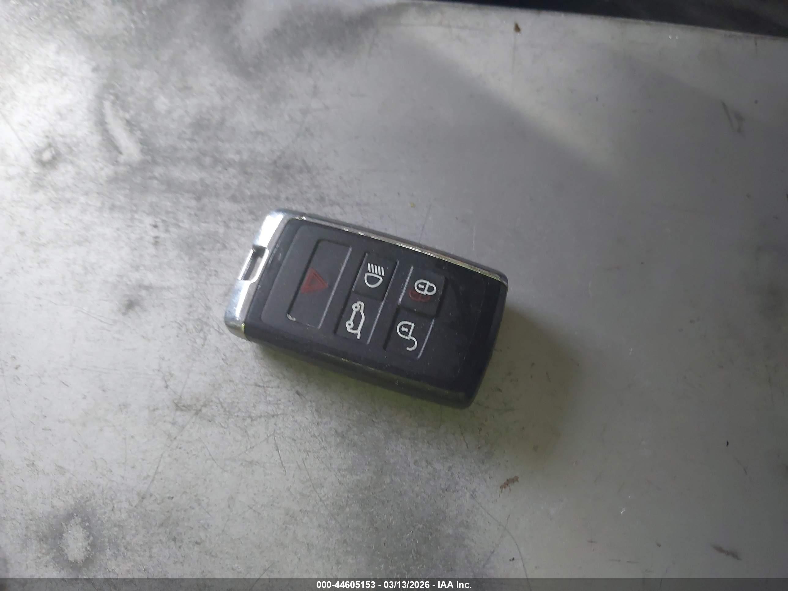 LAND ROVER image 11
