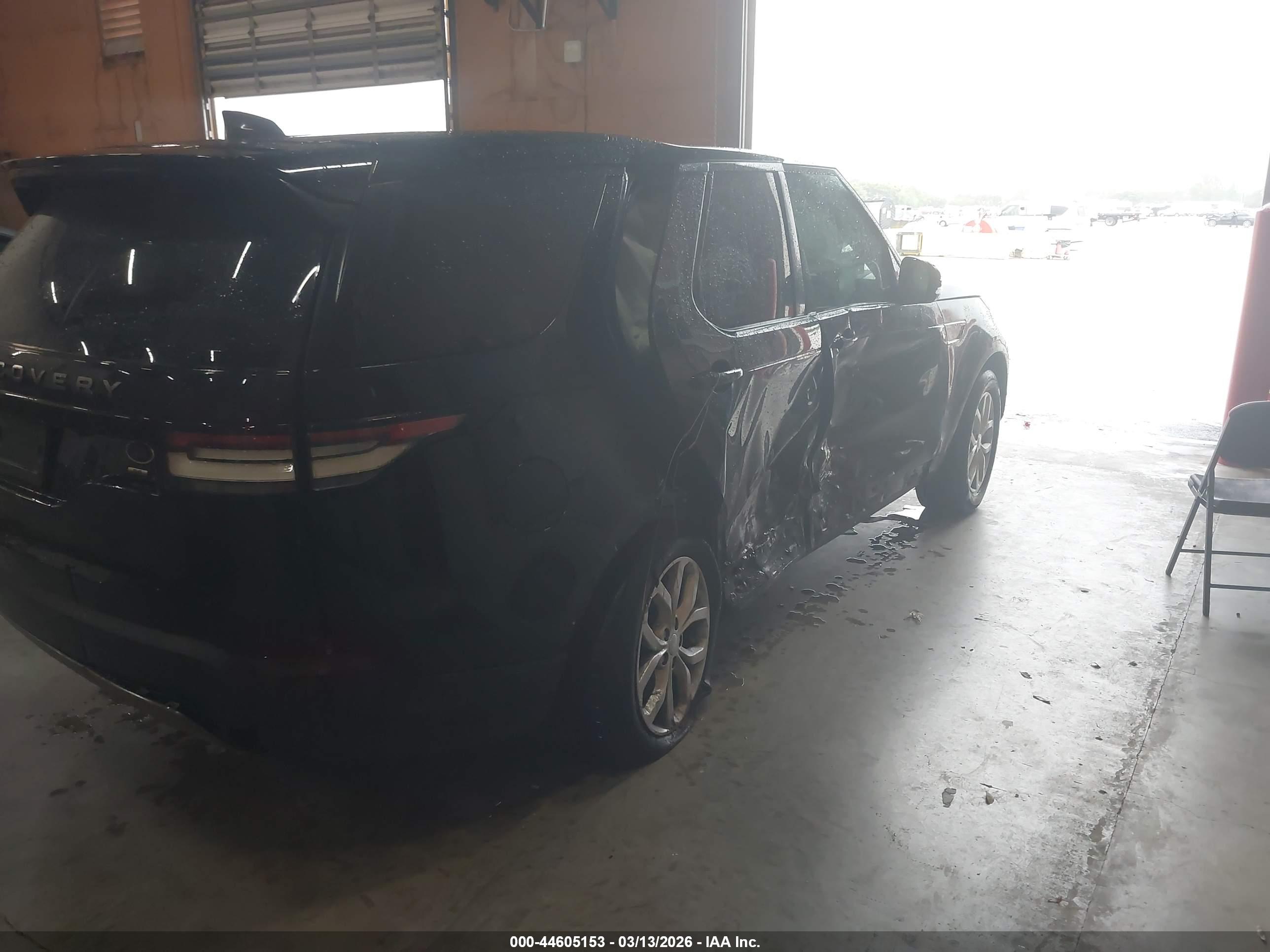 LAND ROVER image 4