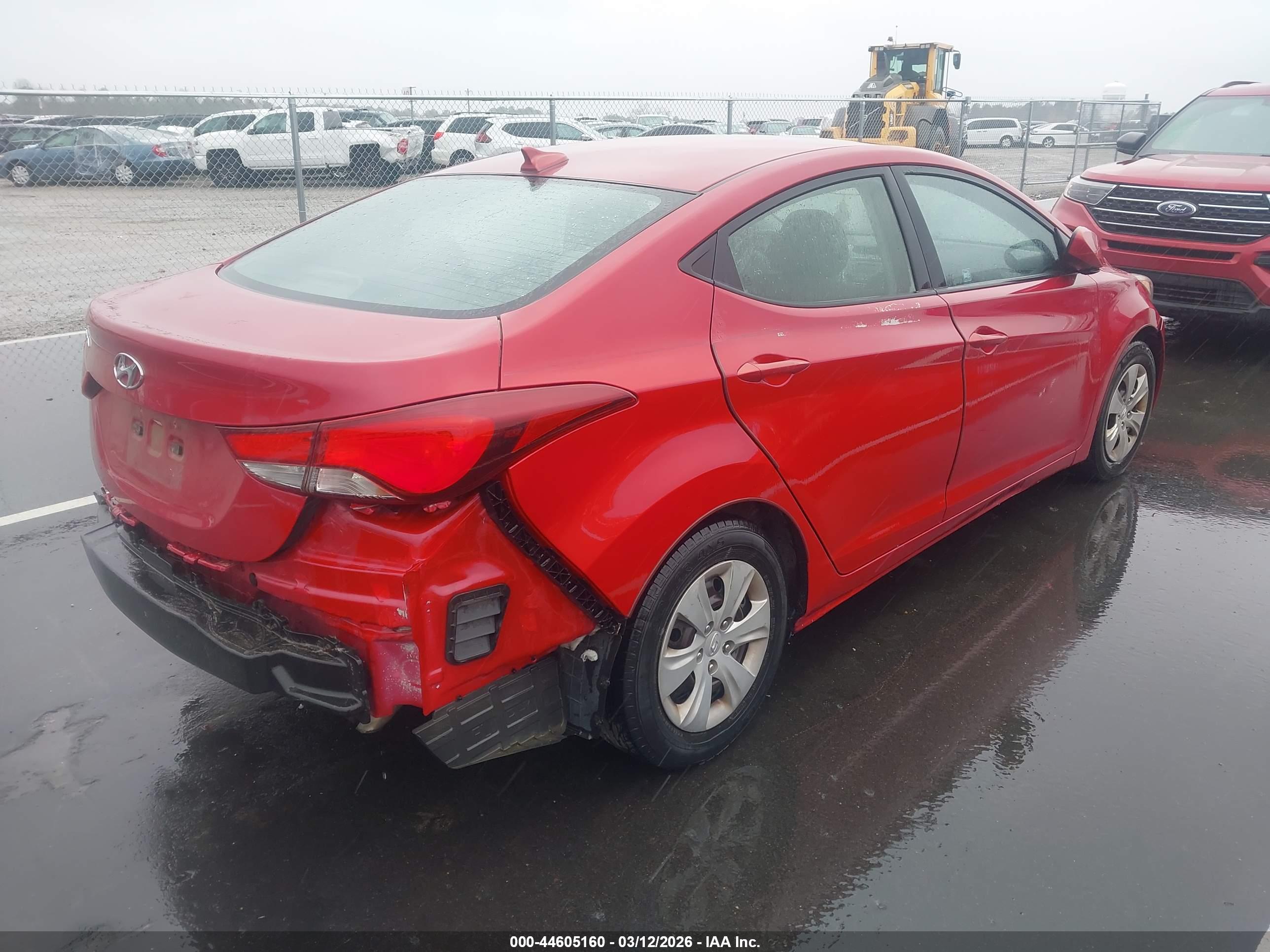 HYUNDAI ELANTRA image 4