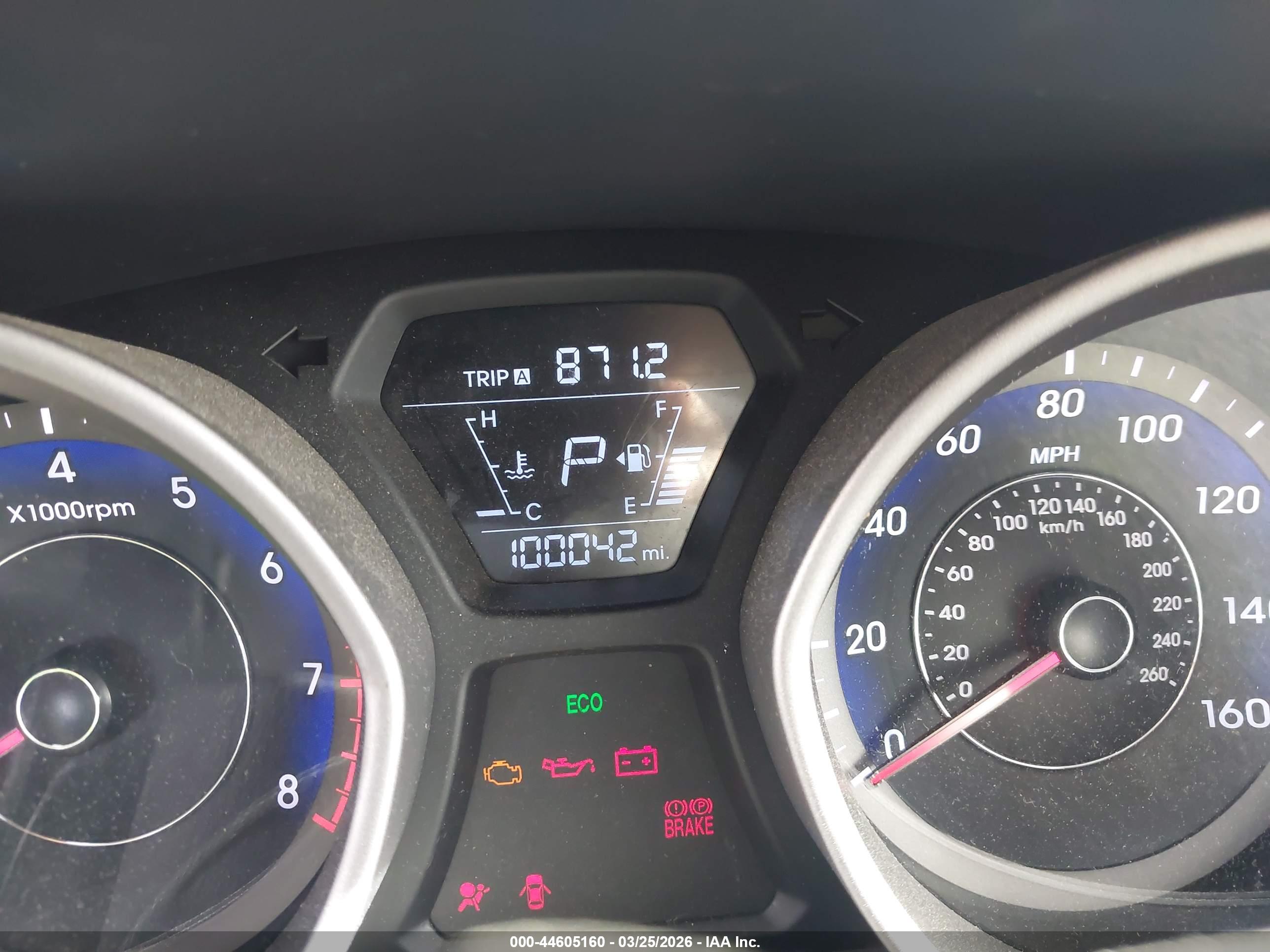HYUNDAI ELANTRA image 7