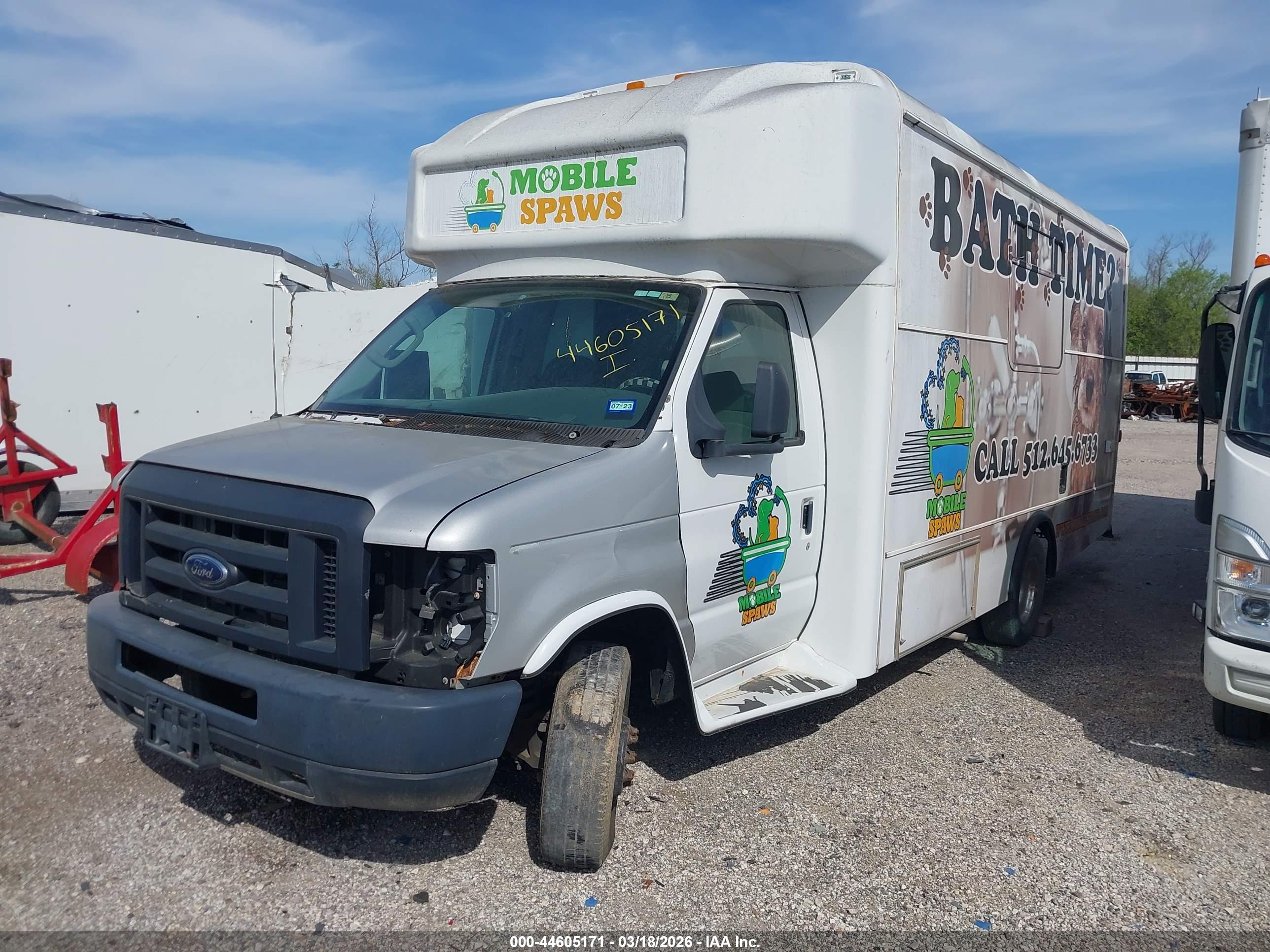 FORD ECONOLINE image 2