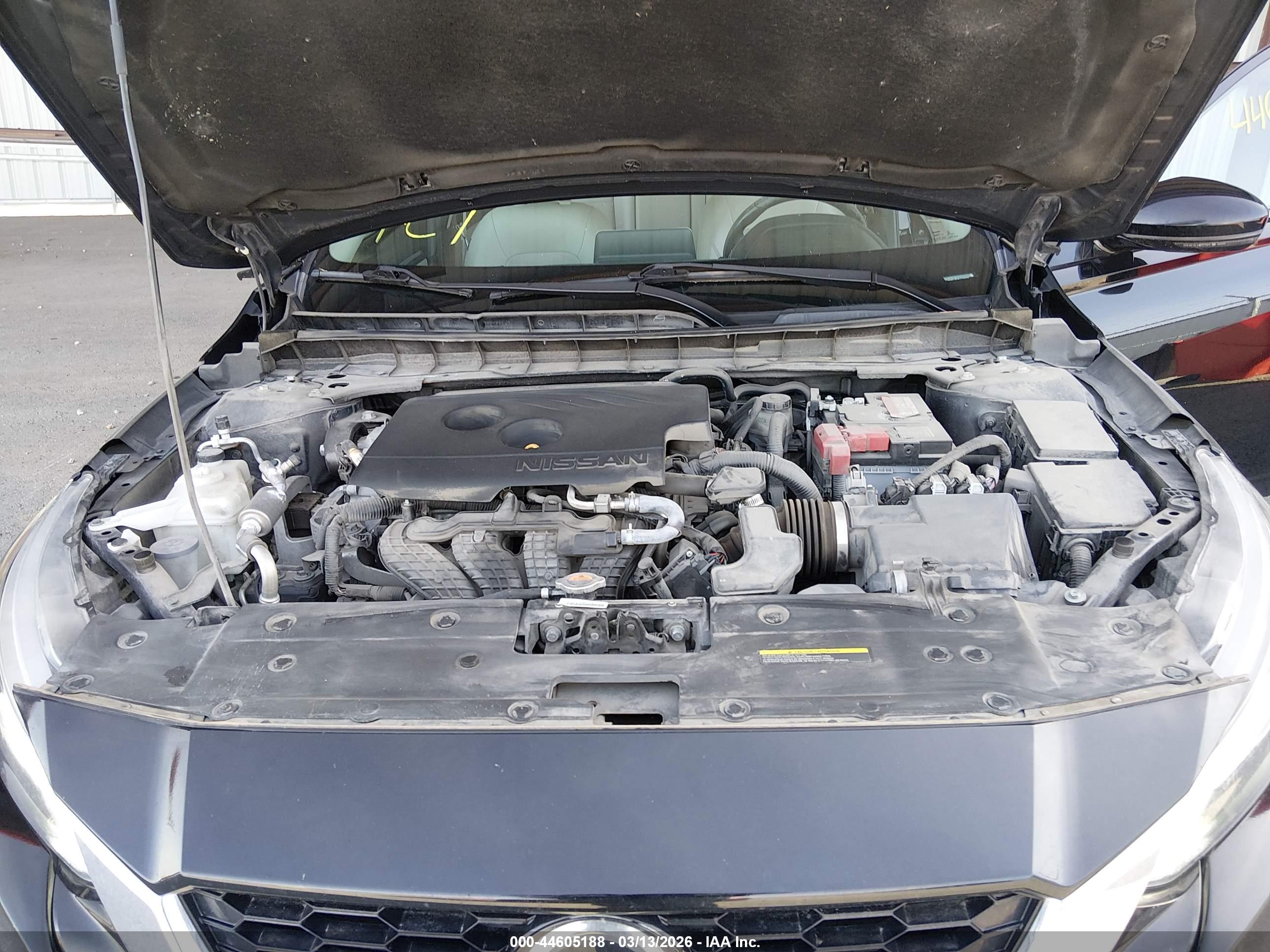 NISSAN ALTIMA image 10