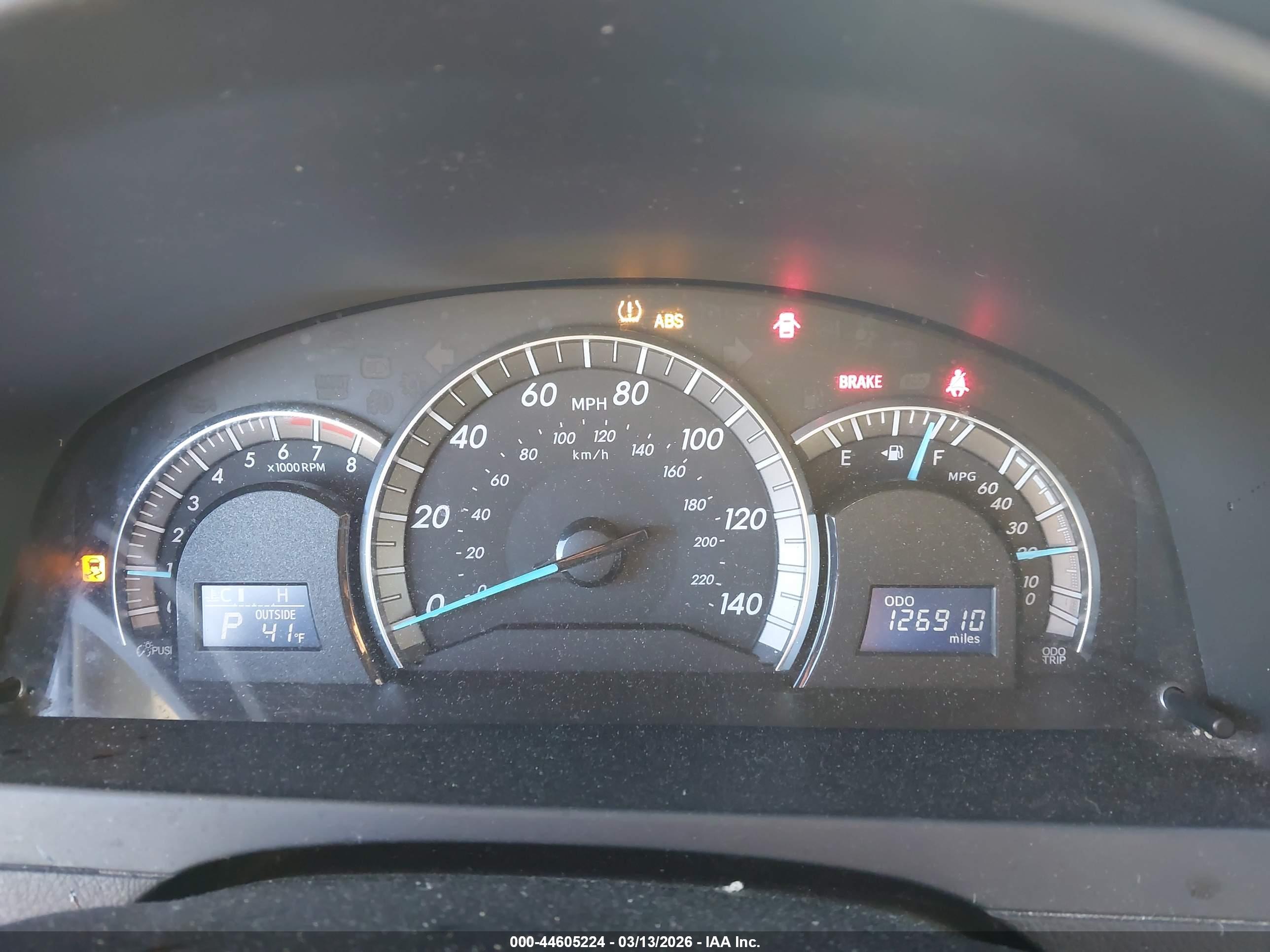 TOYOTA CAMRY image 7