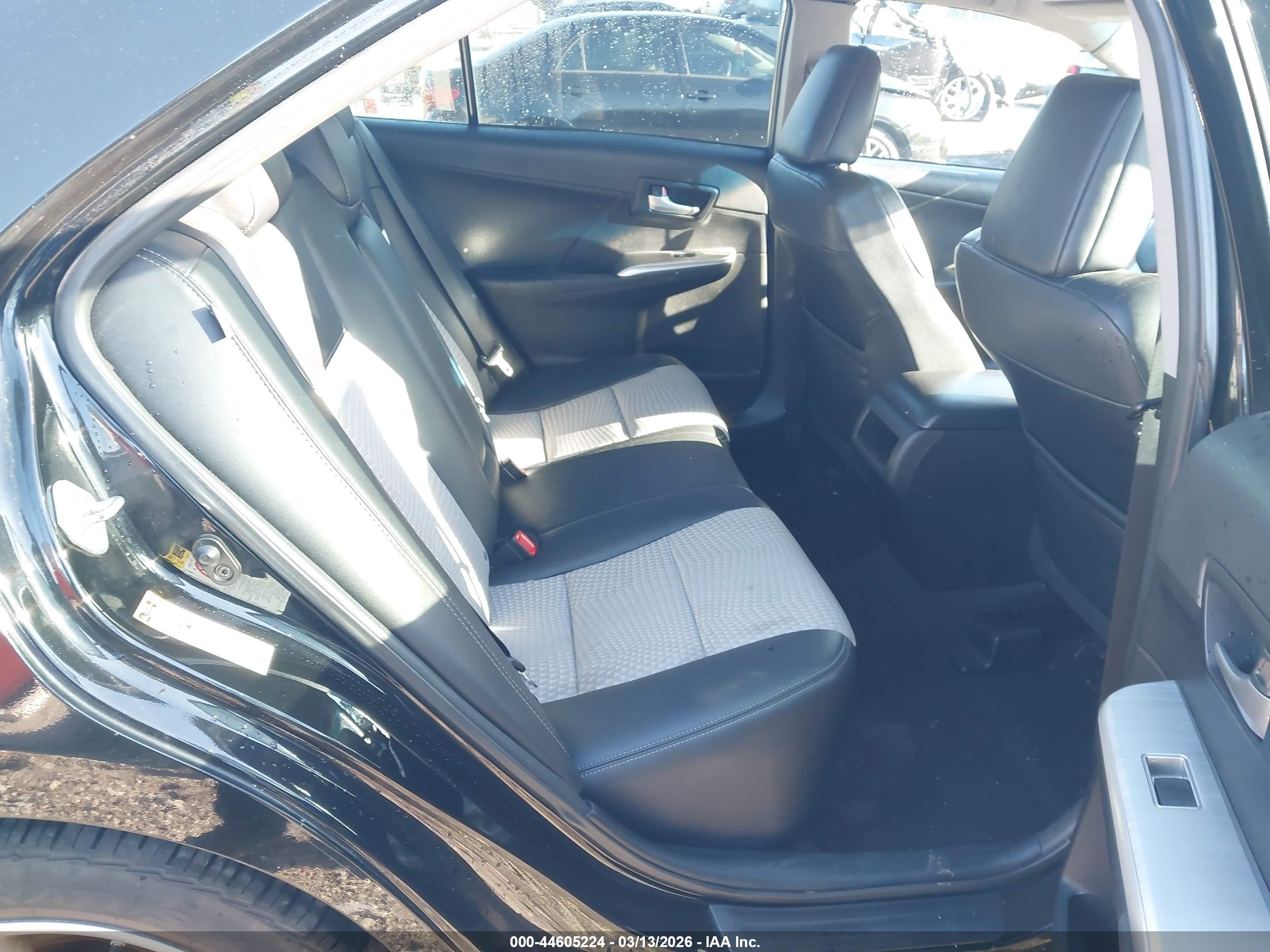 TOYOTA CAMRY image 8