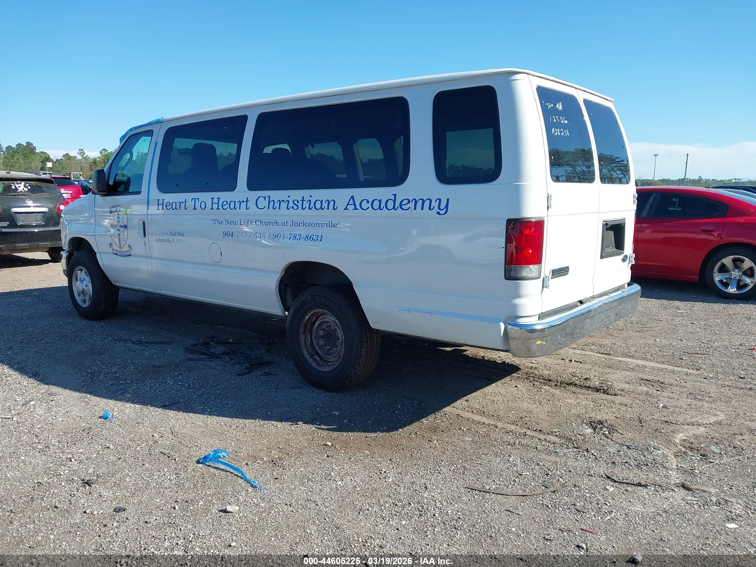 FORD E-350 image 3