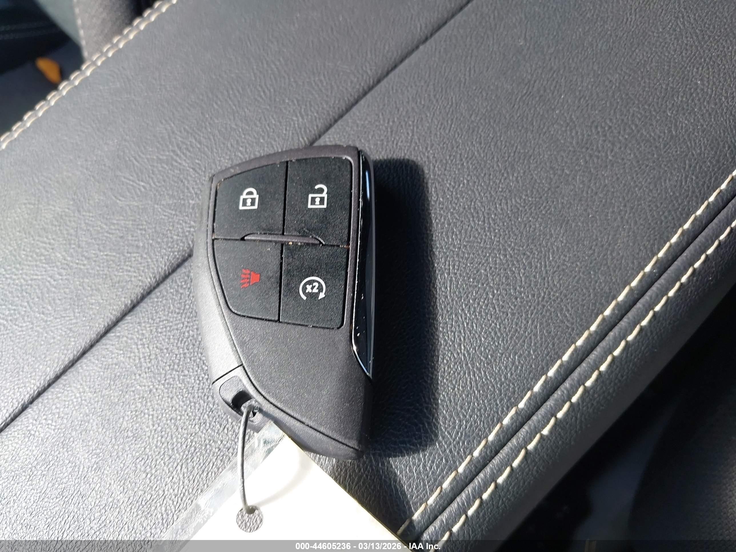 GMC TERRAIN image 11