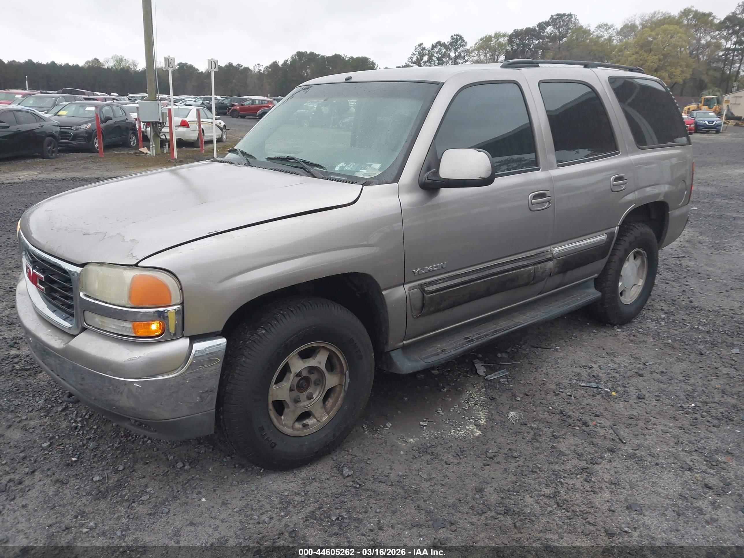 GMC YUKON image 2