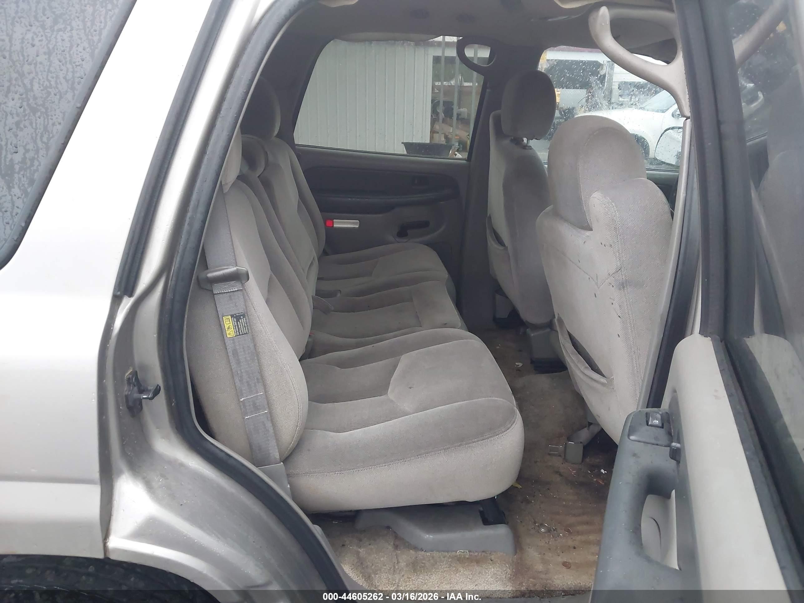 GMC YUKON image 8