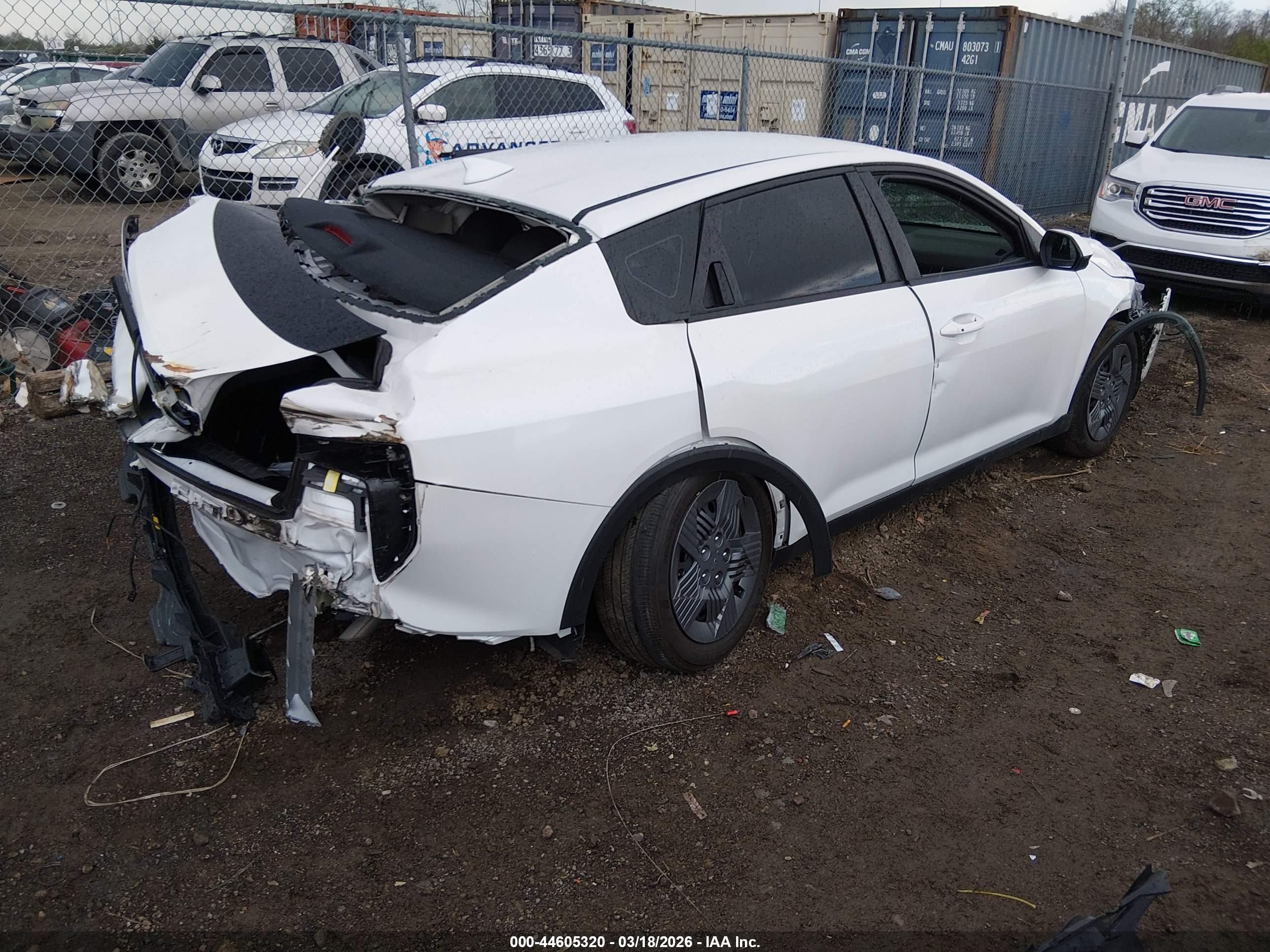 KIA K4 image 4