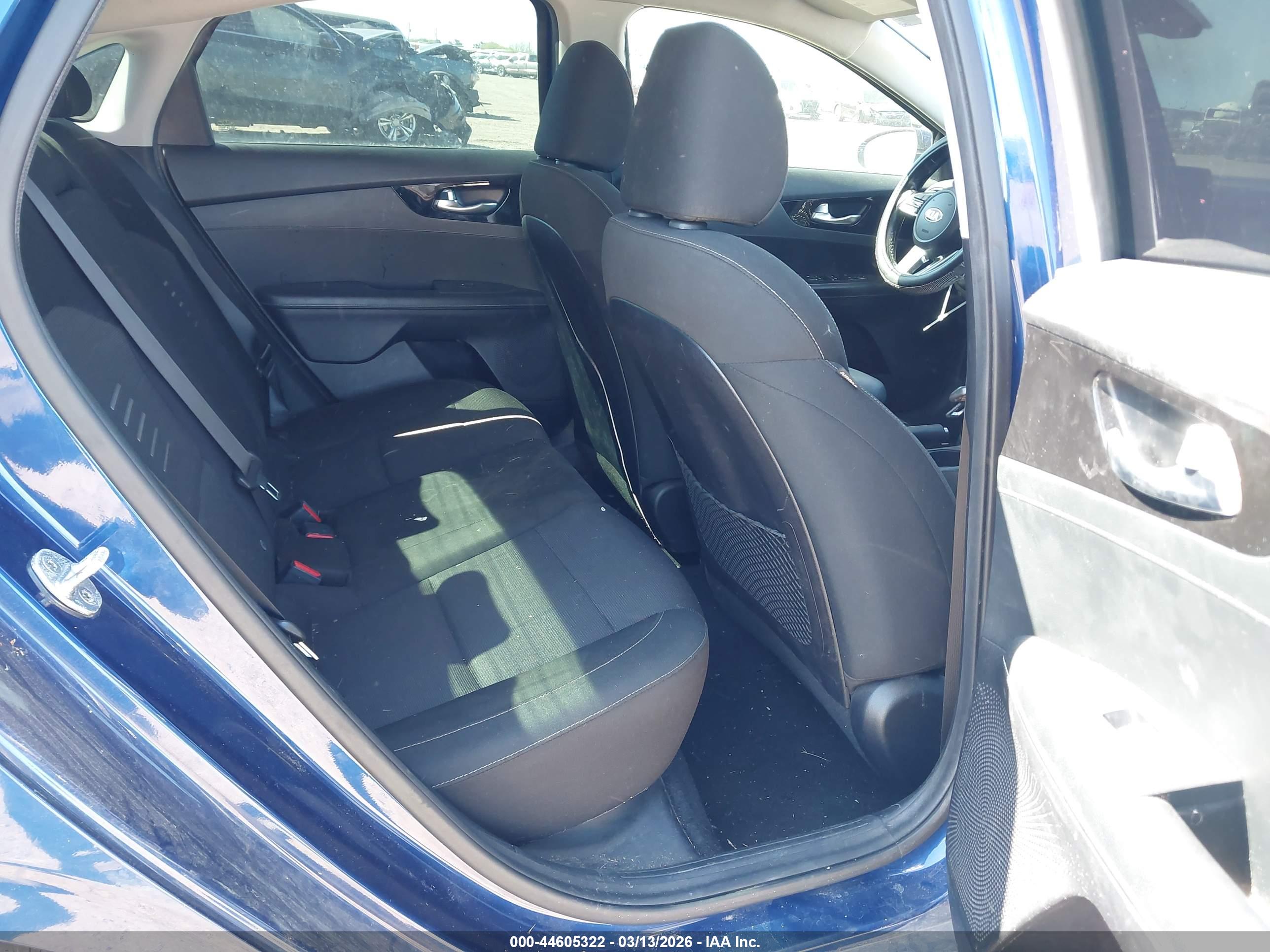 KIA FORTE image 8