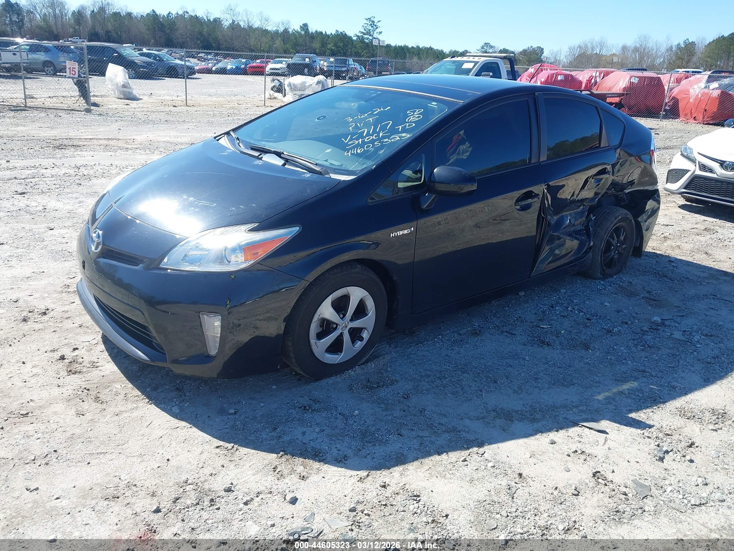 TOYOTA PRIUS image 2