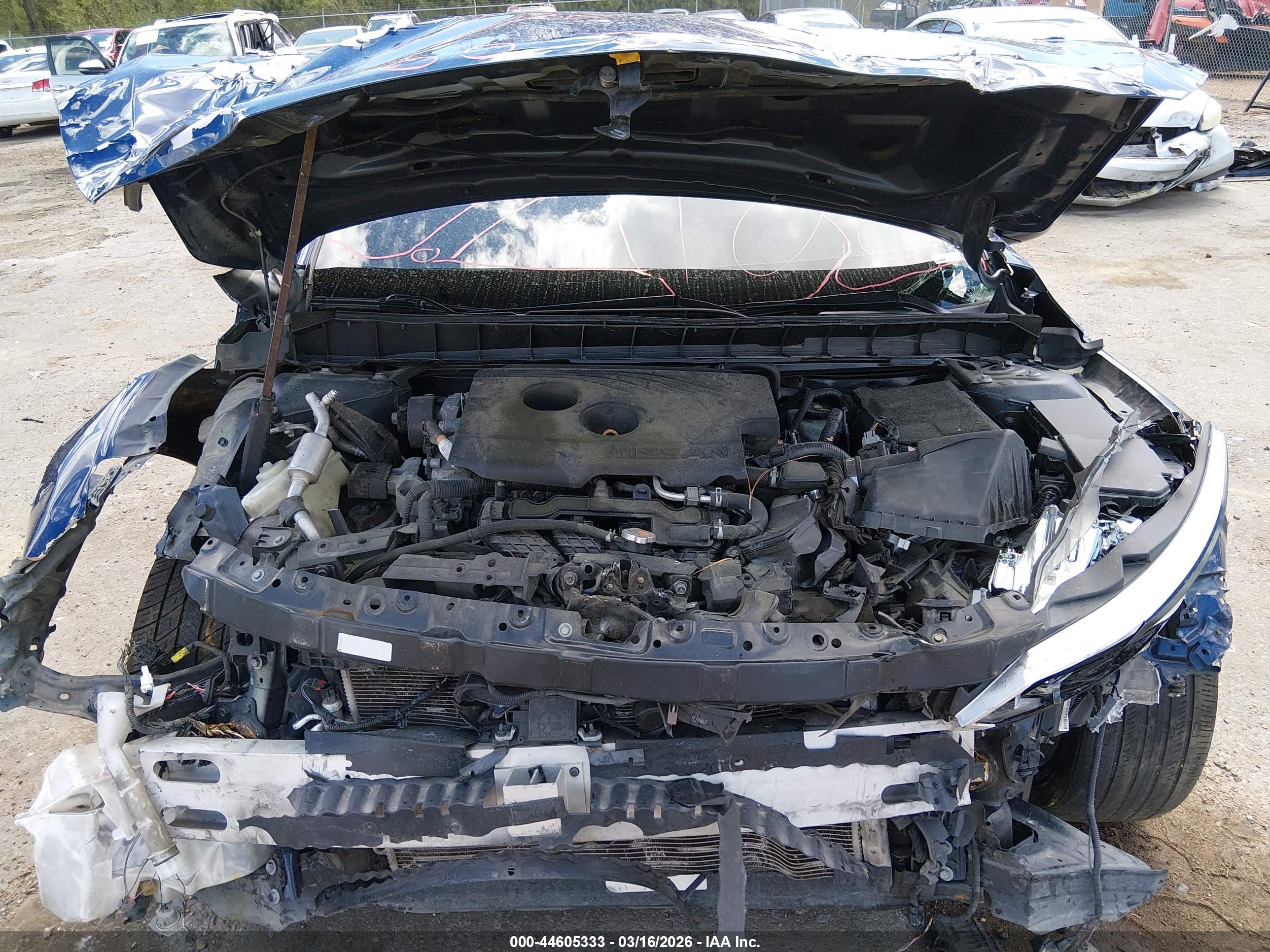 NISSAN ALTIMA image 10