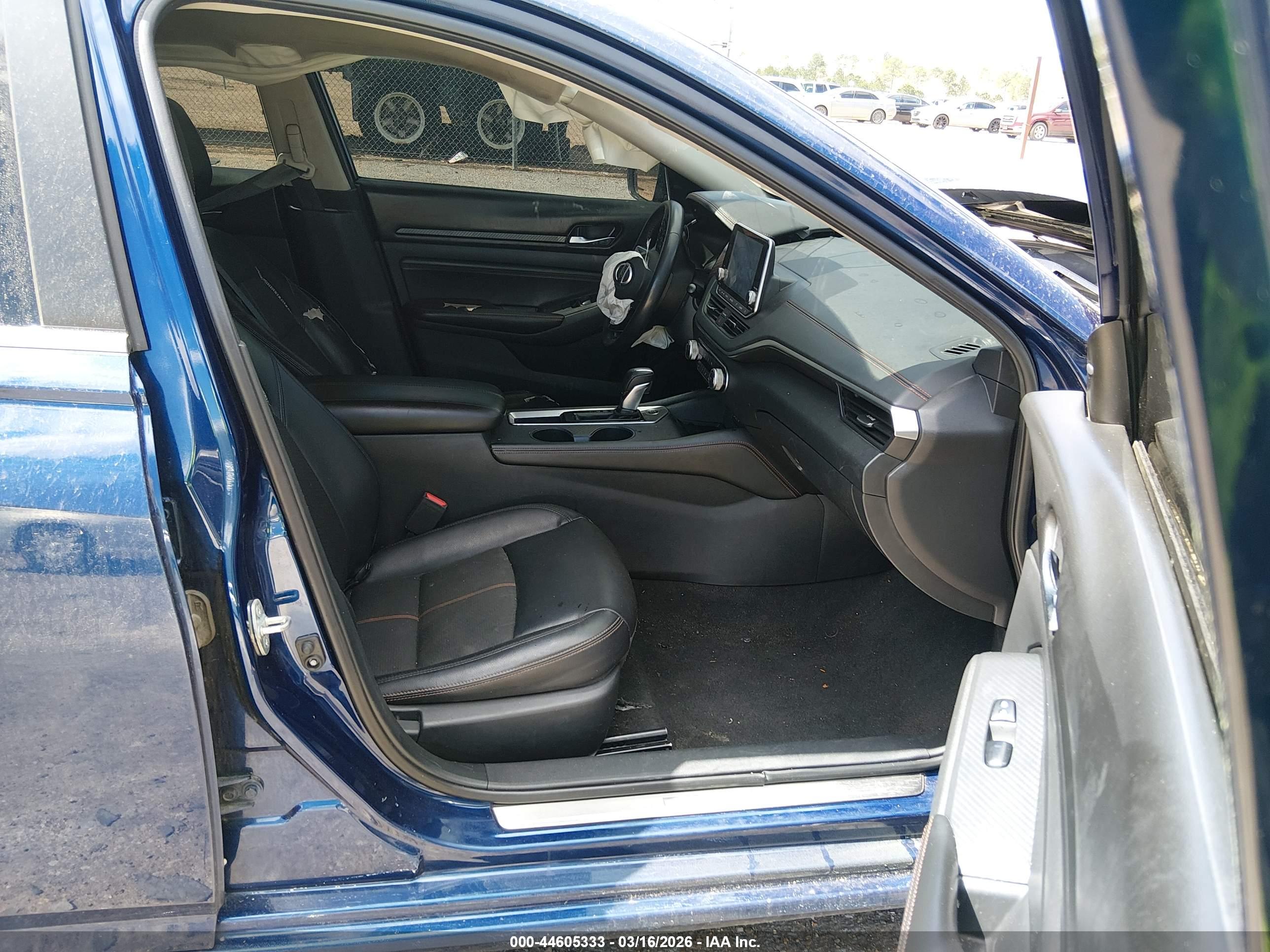 NISSAN ALTIMA image 5