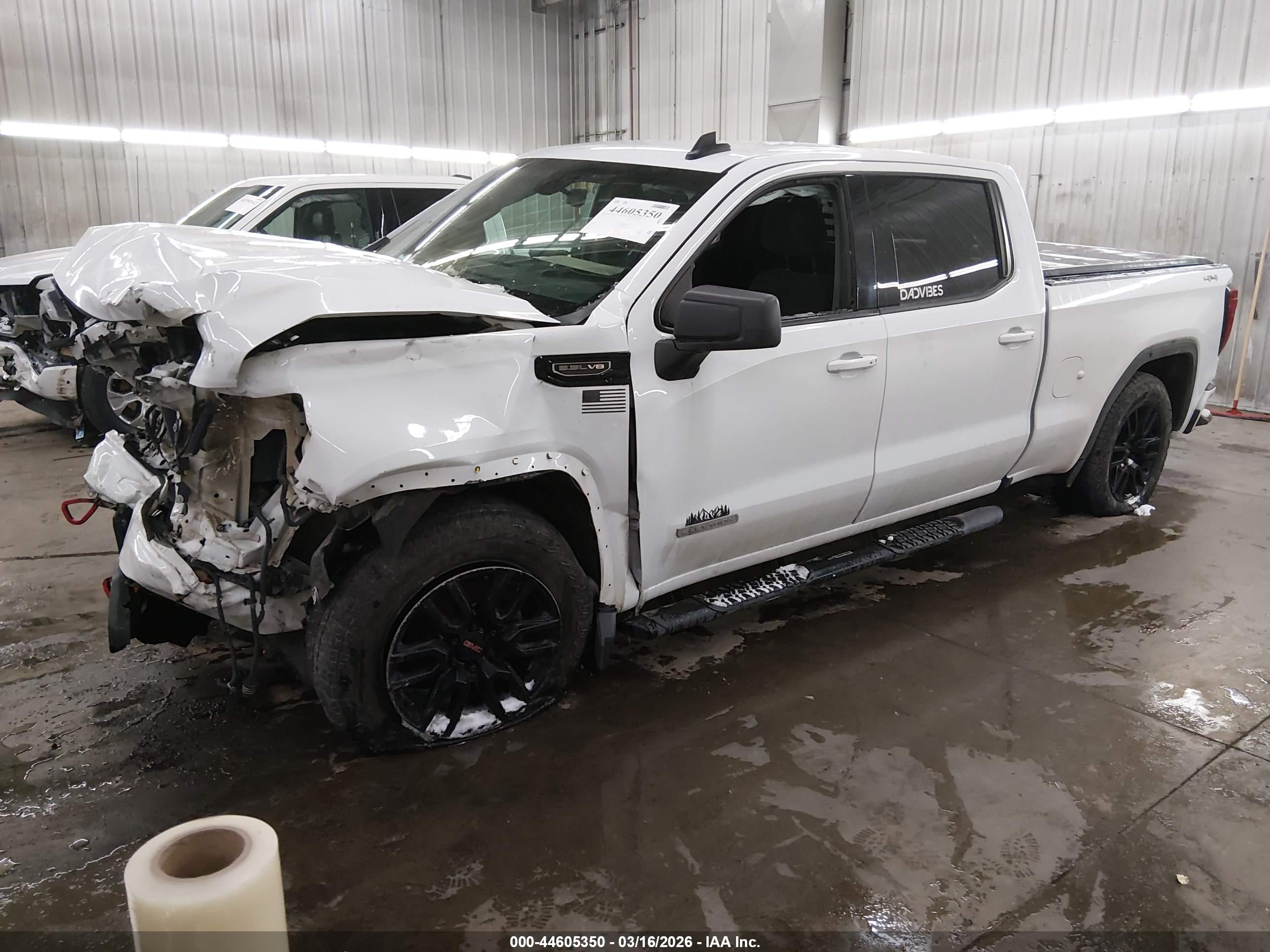 GMC SIERRA image 2