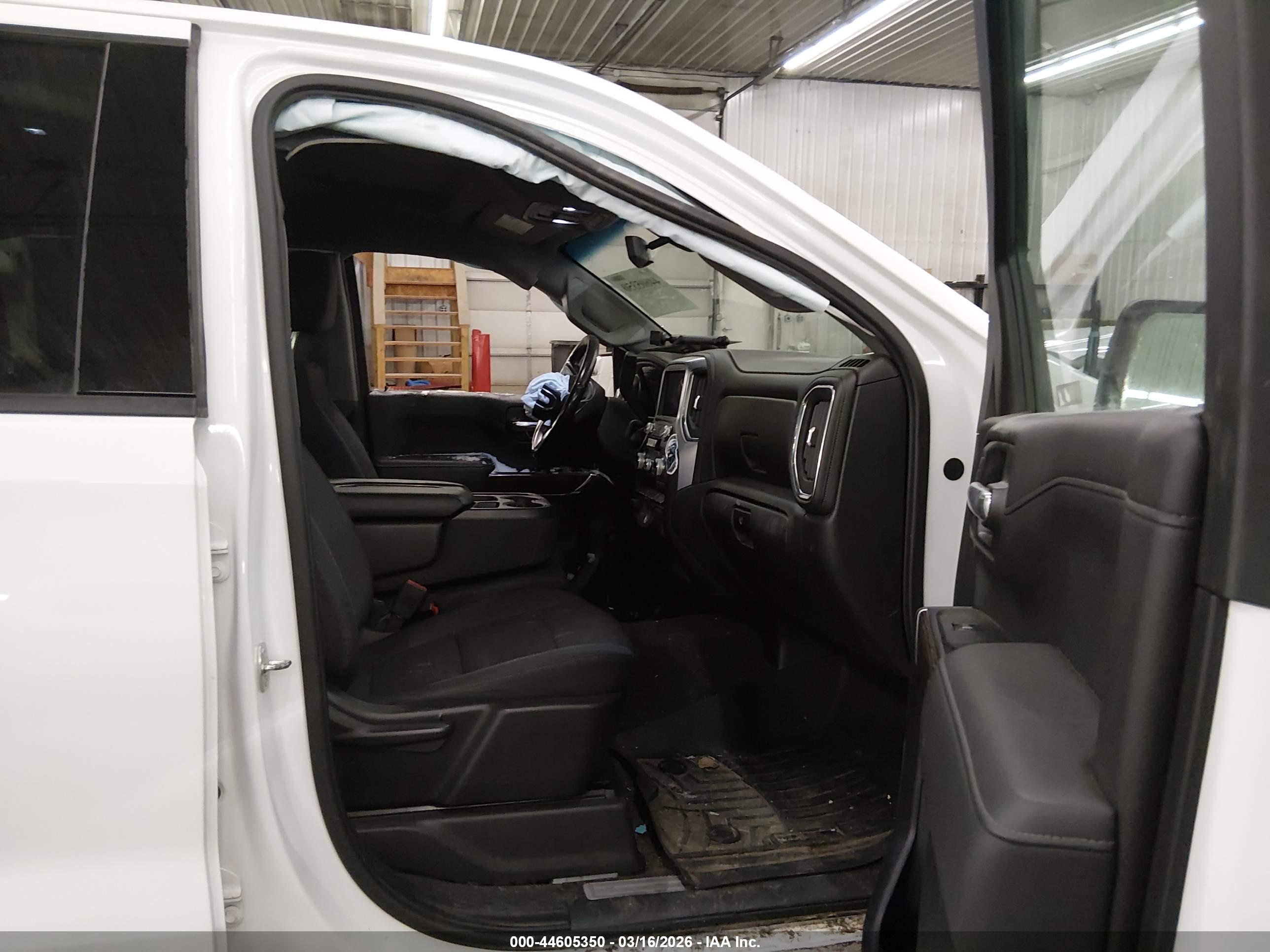 GMC SIERRA image 5