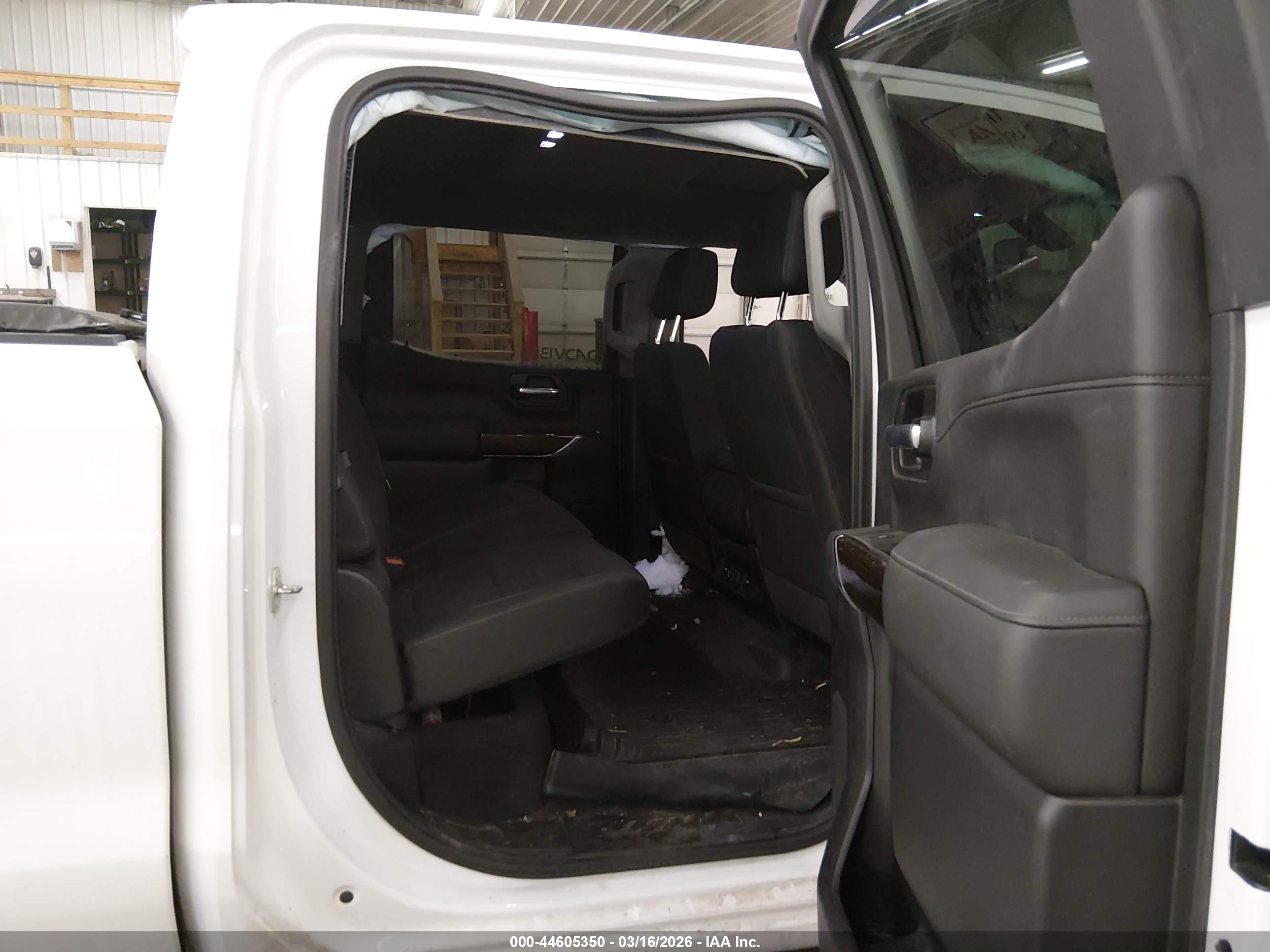 GMC SIERRA image 8