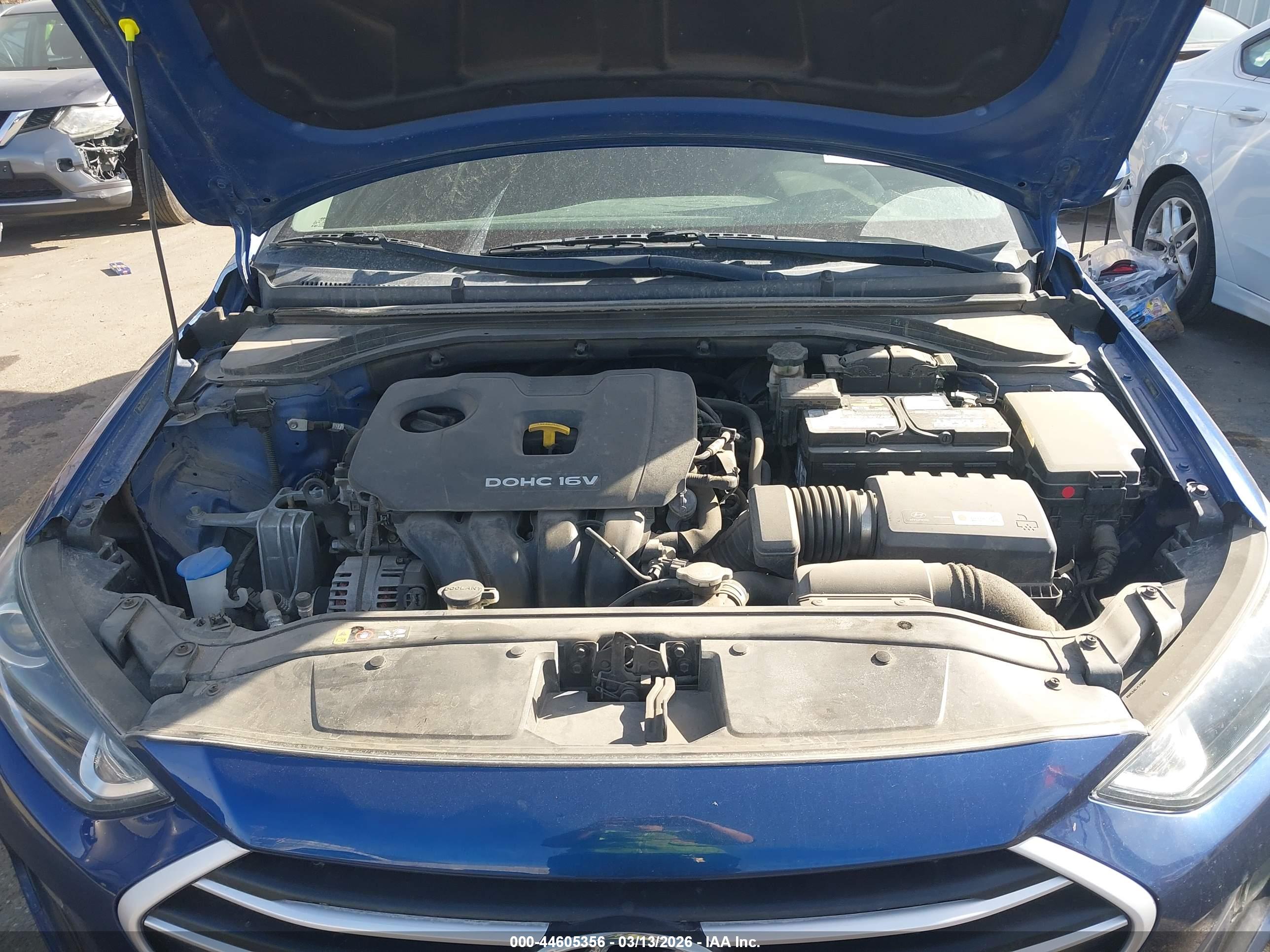 HYUNDAI ELANTRA image 10