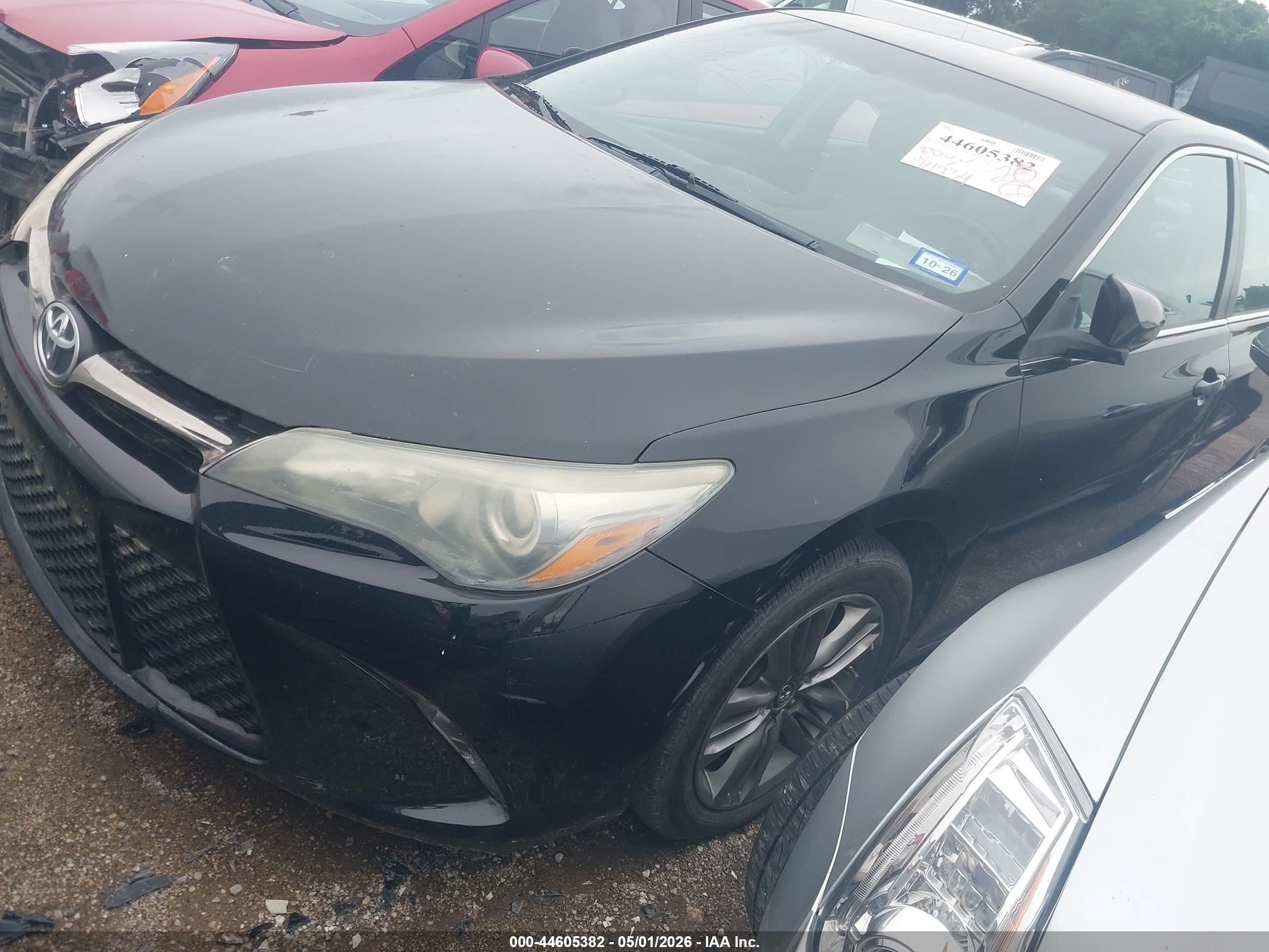 TOYOTA CAMRY image 2