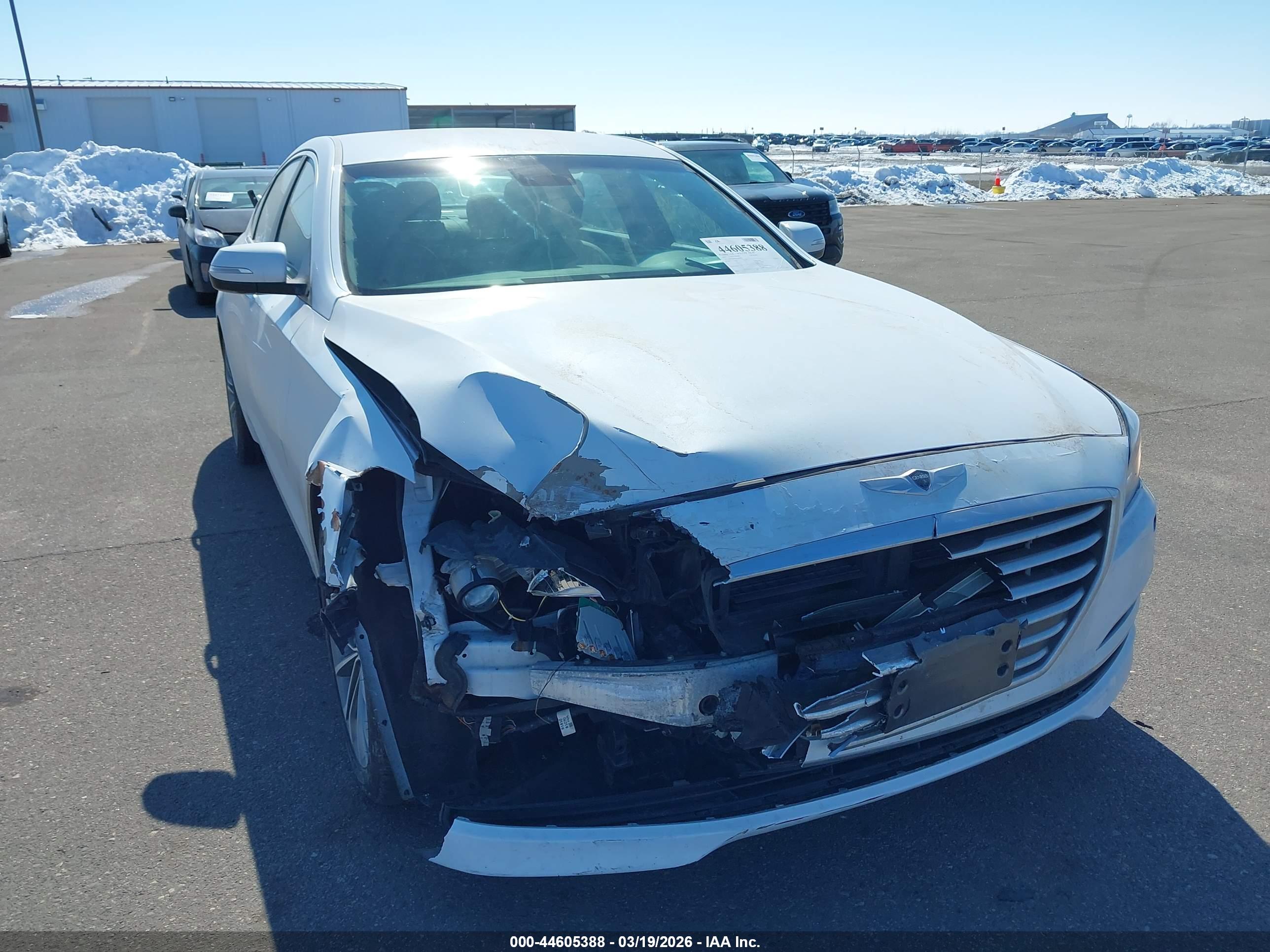 HYUNDAI GENESIS image 6