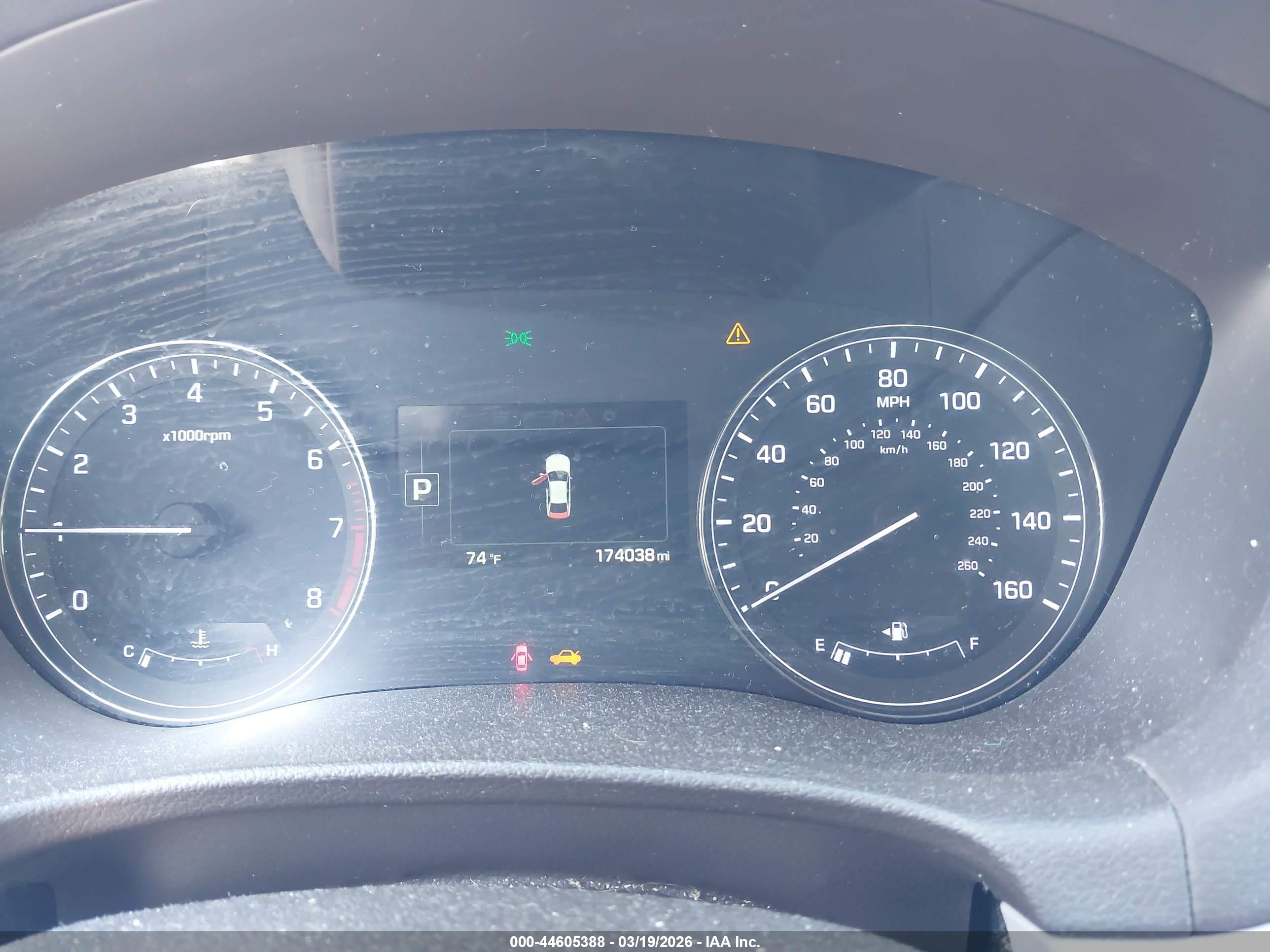 HYUNDAI GENESIS image 7