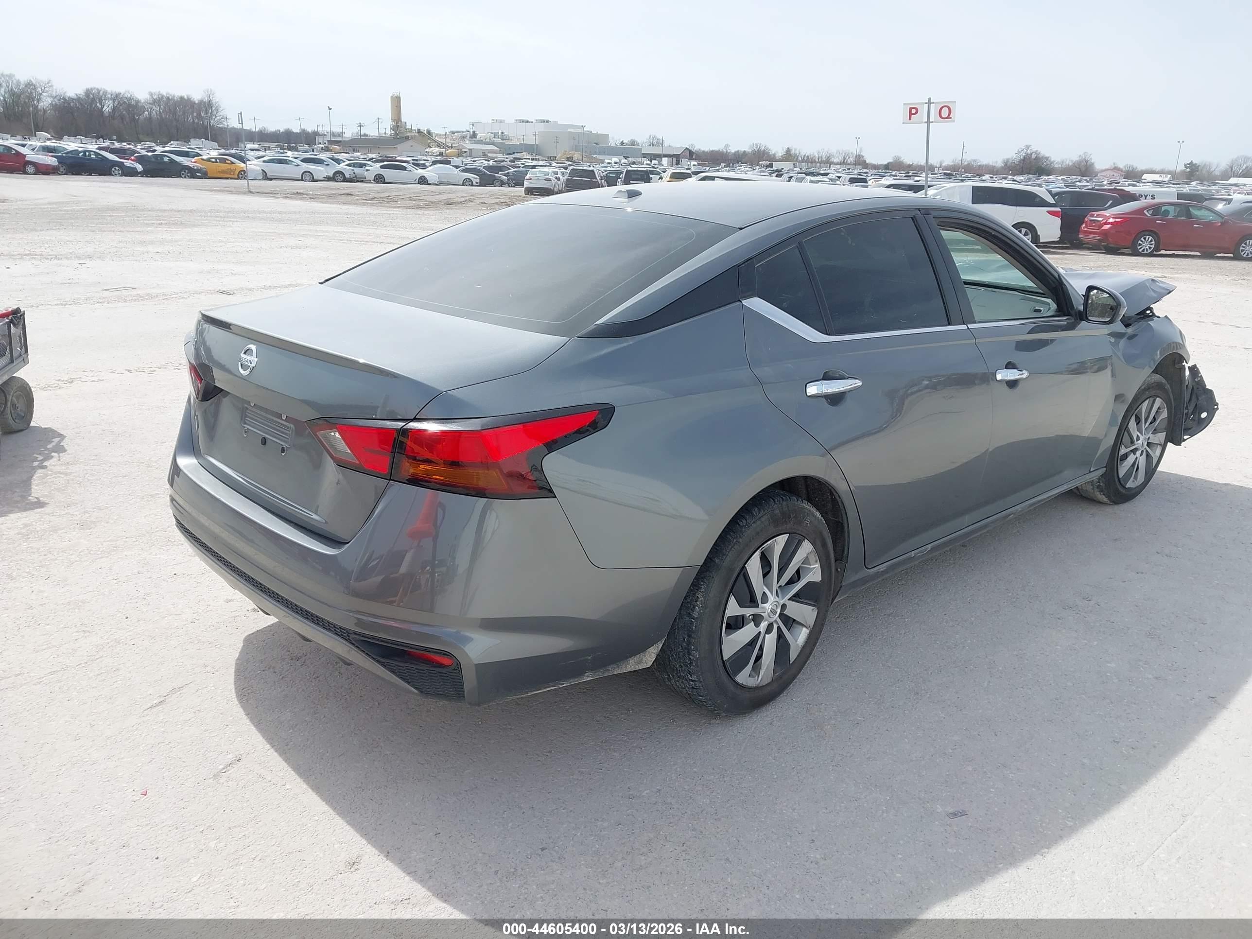 NISSAN ALTIMA image 4